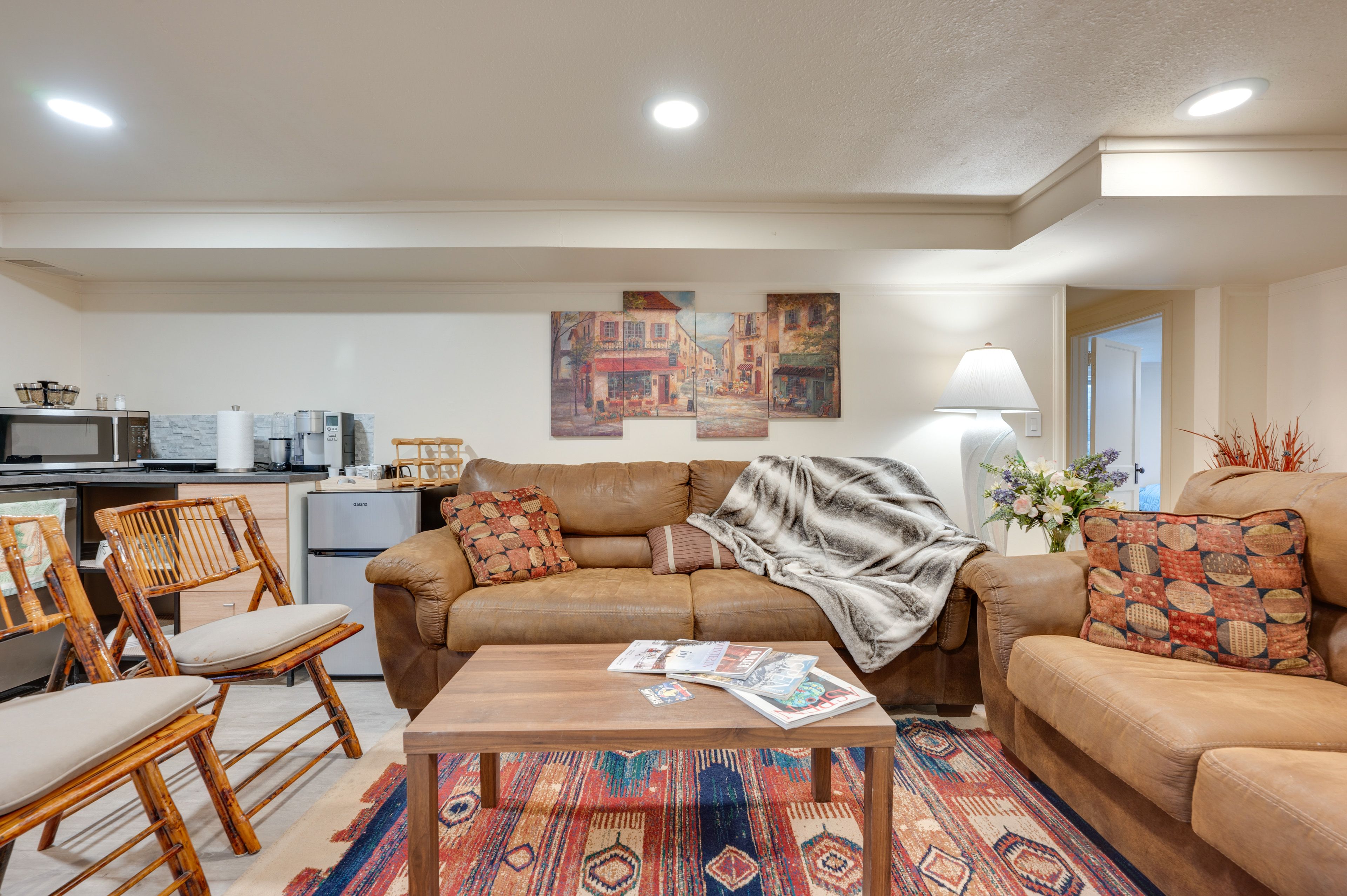 Living Room | Pack 'n Play | Cable TV | Xbox Console