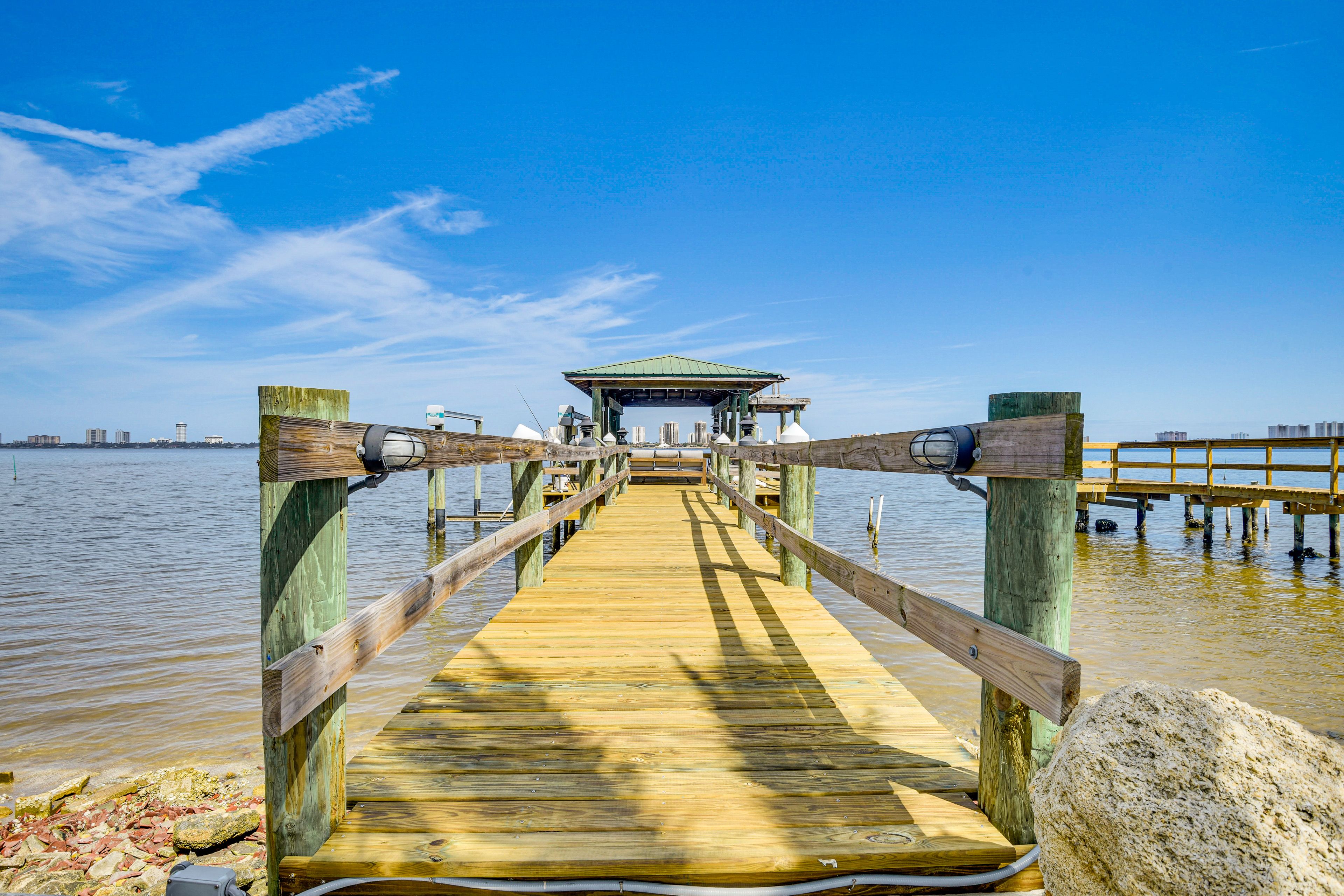 Dock