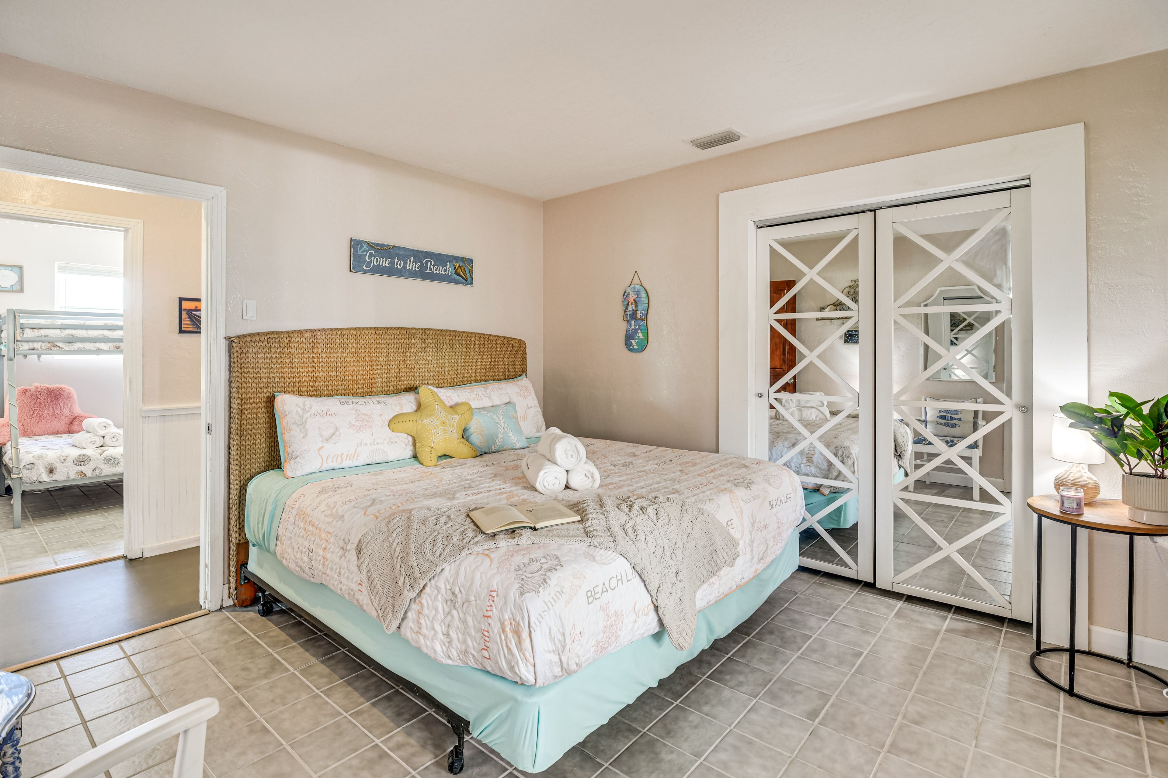 Bedroom 3 | King Bed | En-Suite Bathroom