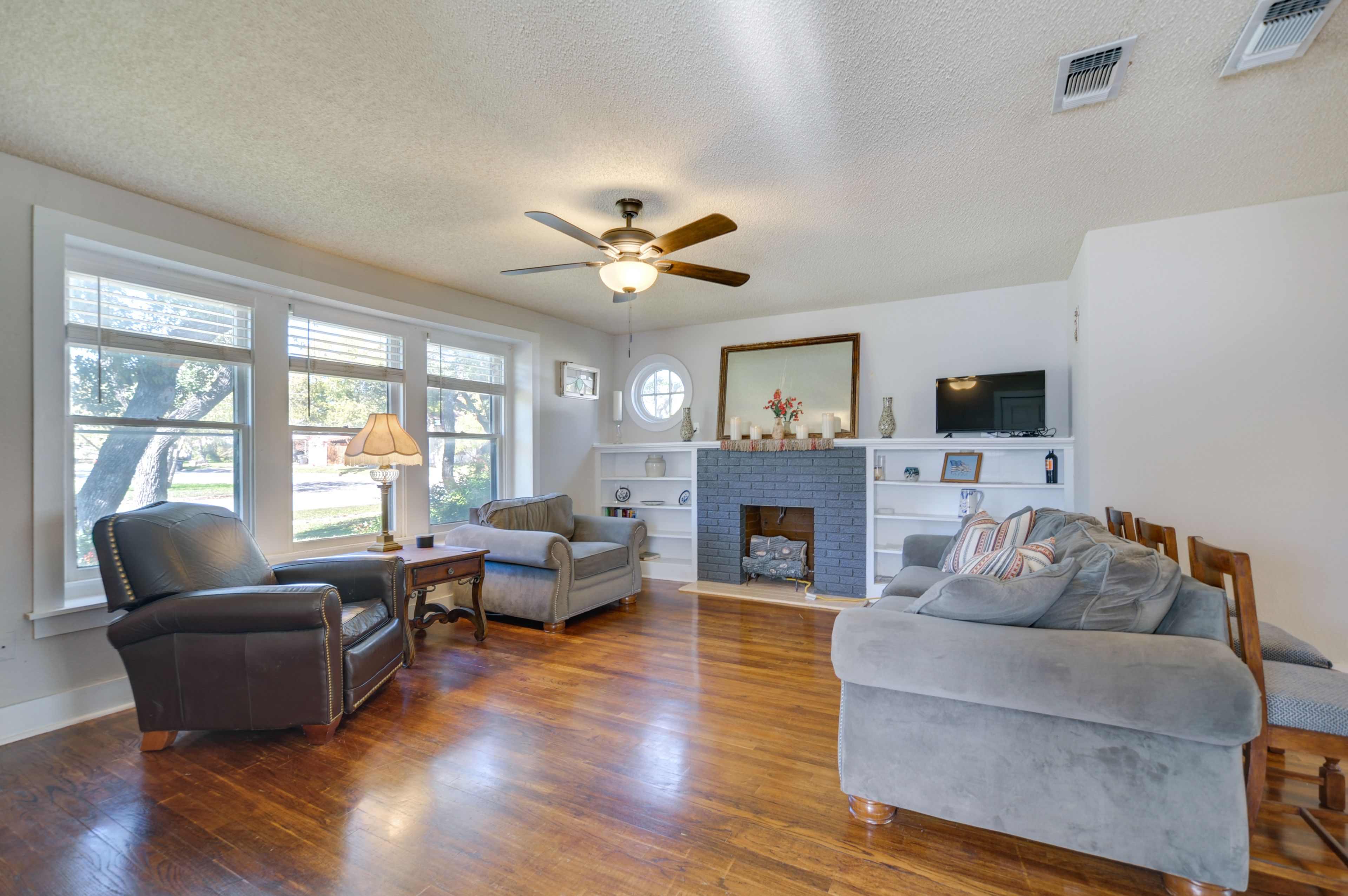 Living Room | Fireplace | Central A/C + Heating
