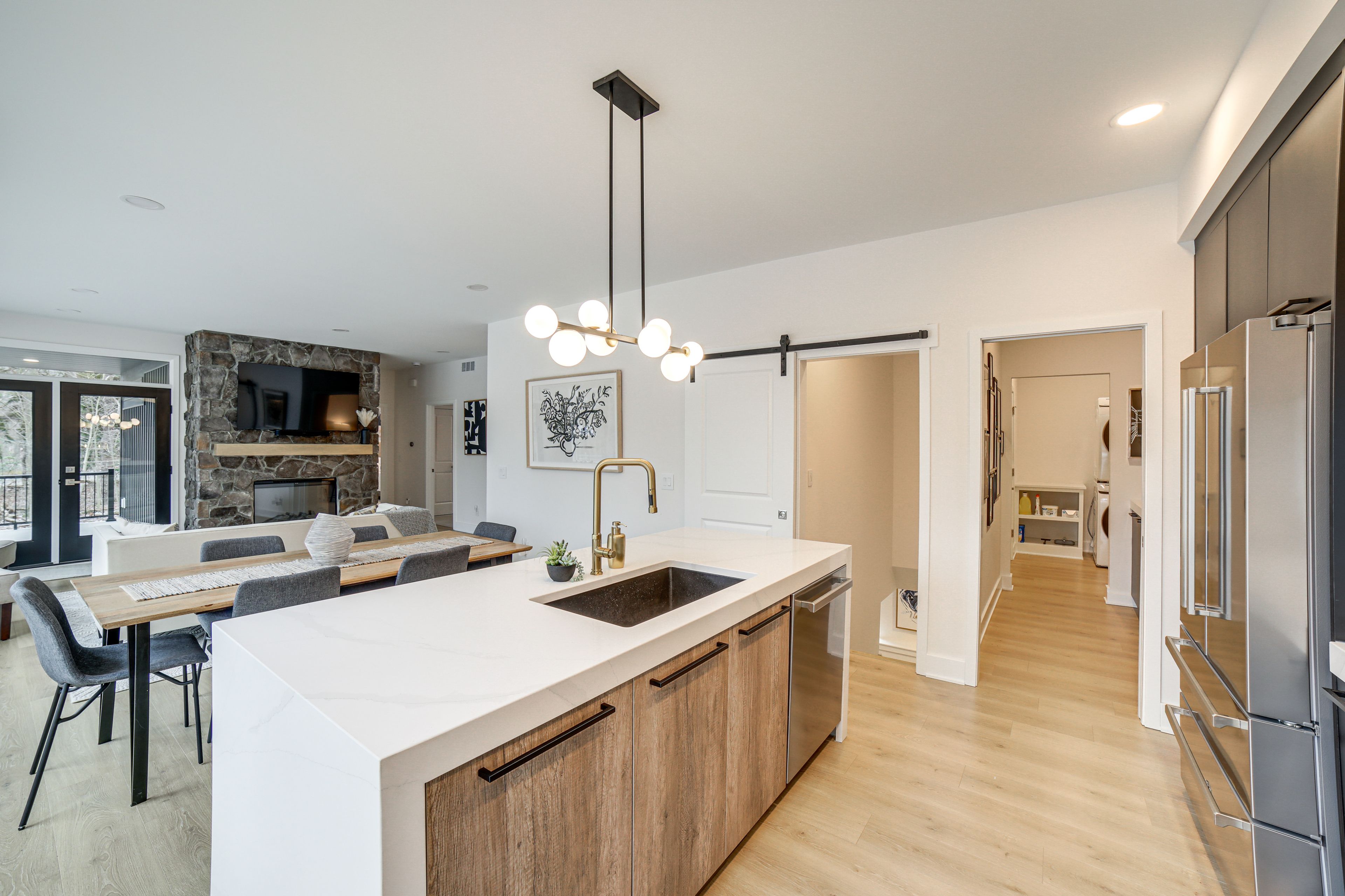 Kitchen | Bar Seating