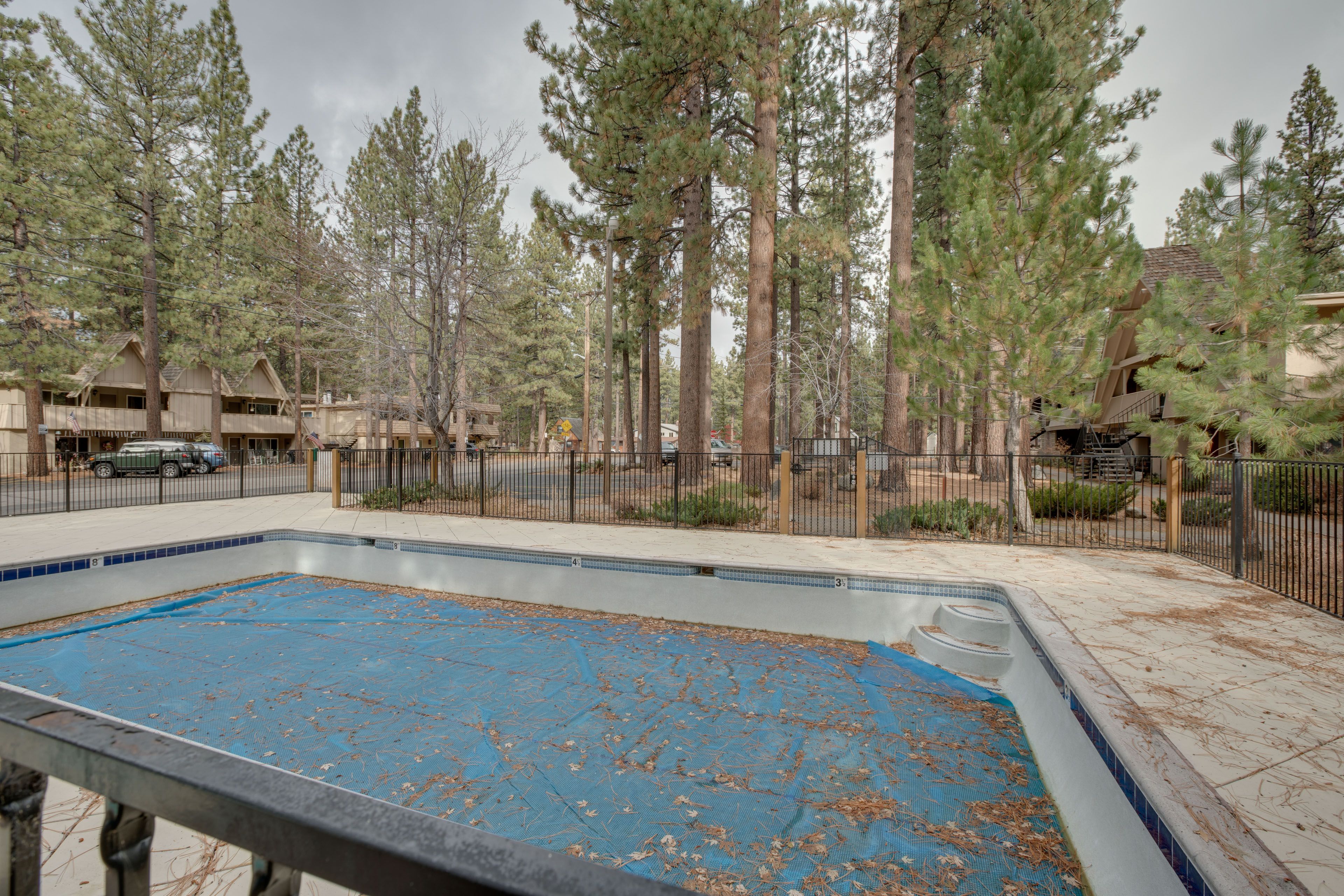Seasonal Pool