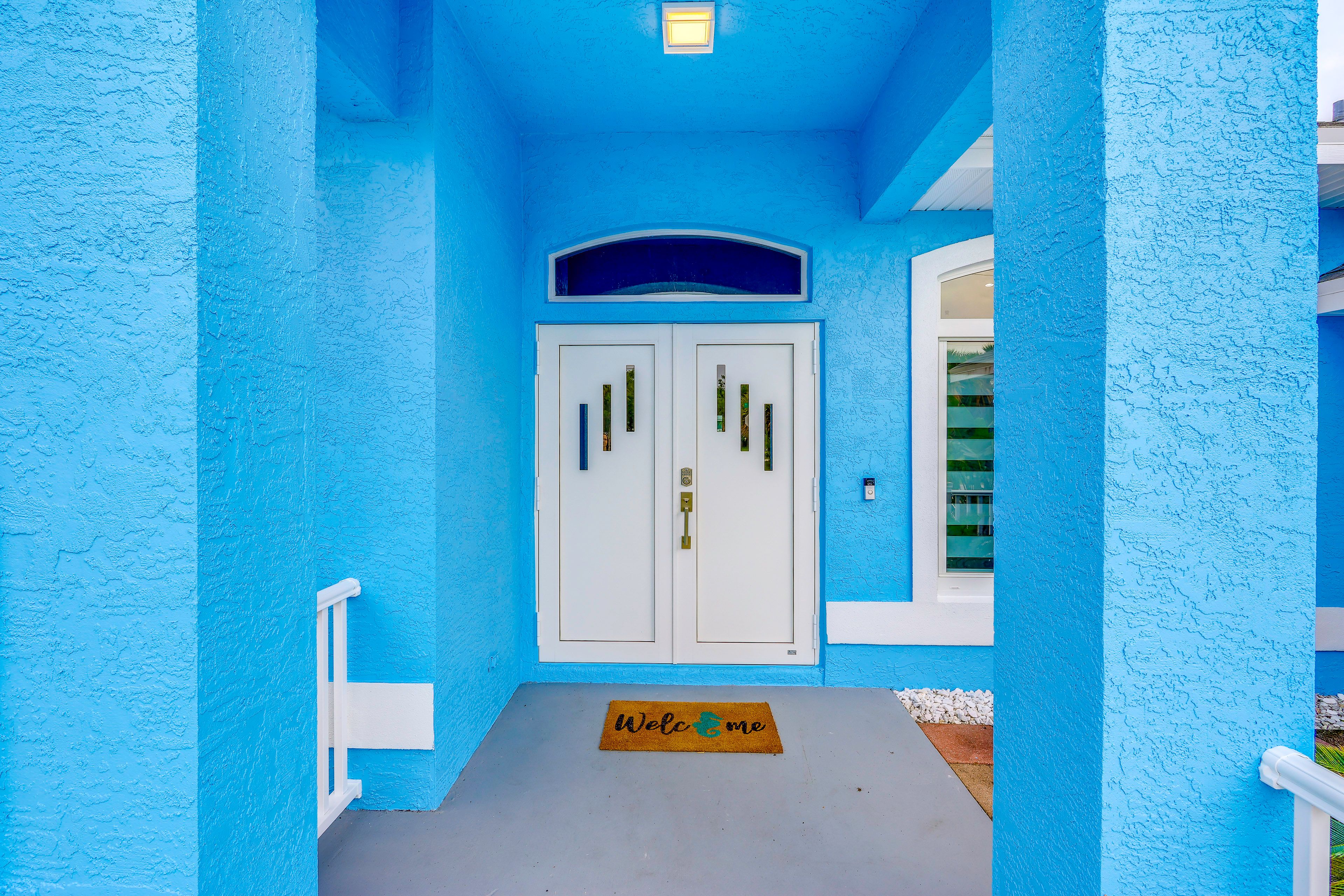 House Exterior | Keyless Entry