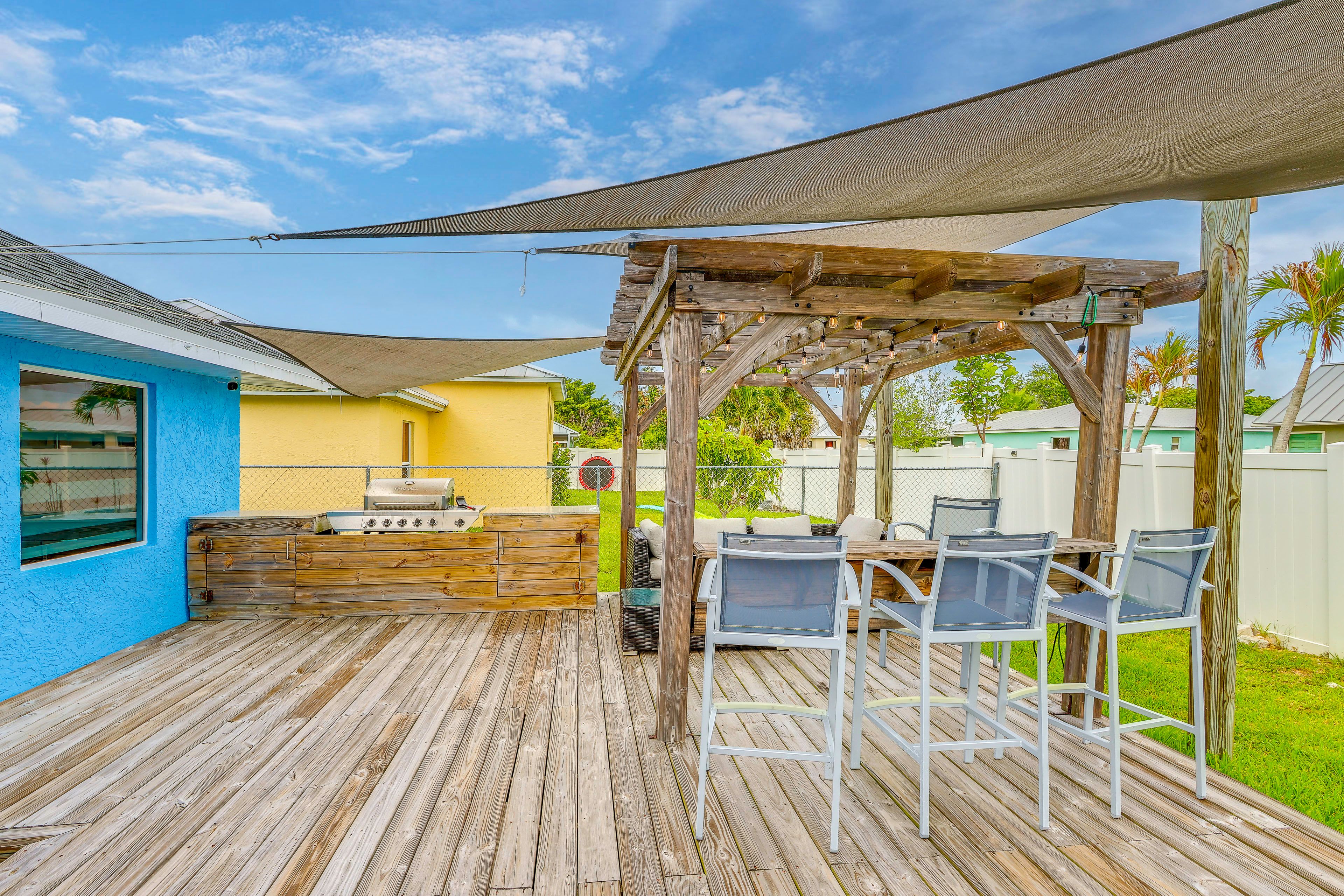 Furnished Deck | Dining Area | Gas Grill