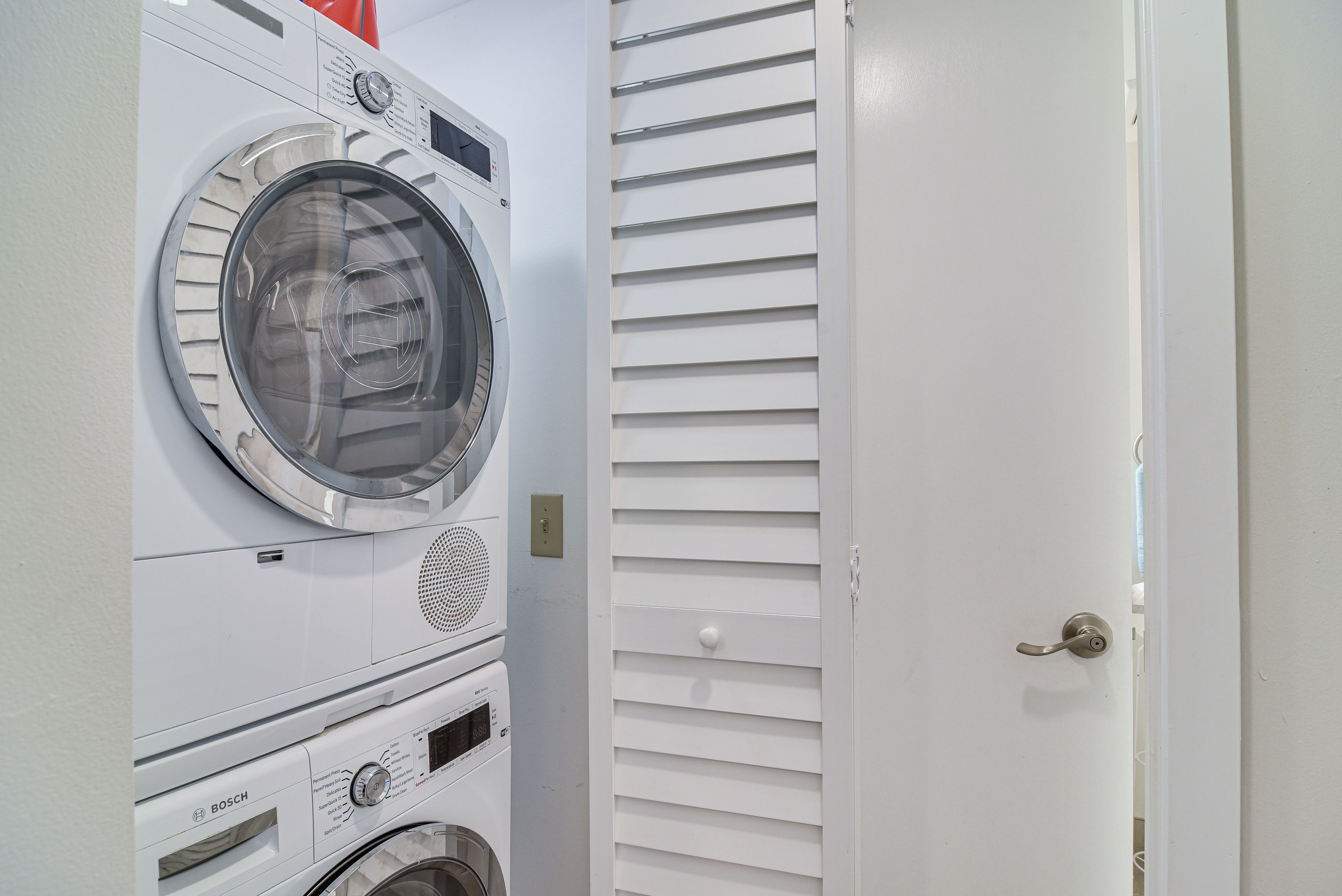 Washer & Dryer | Detergent Provided