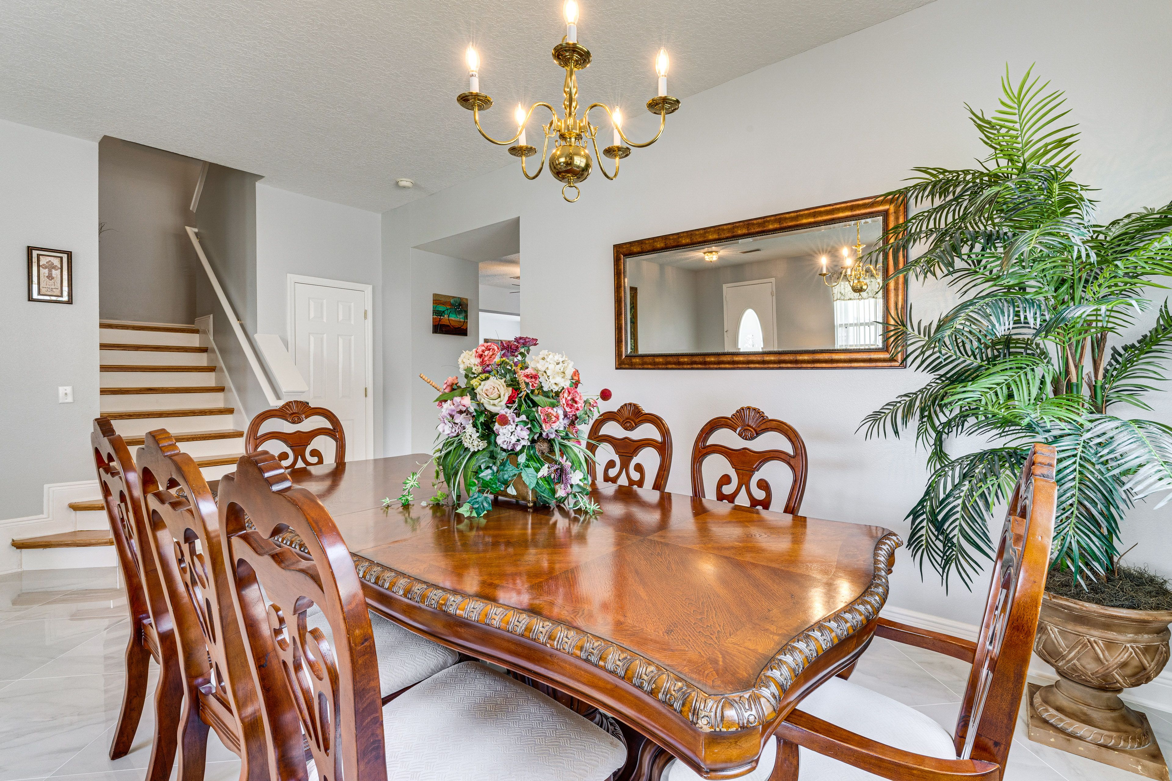 Dining Area | 1st Floor