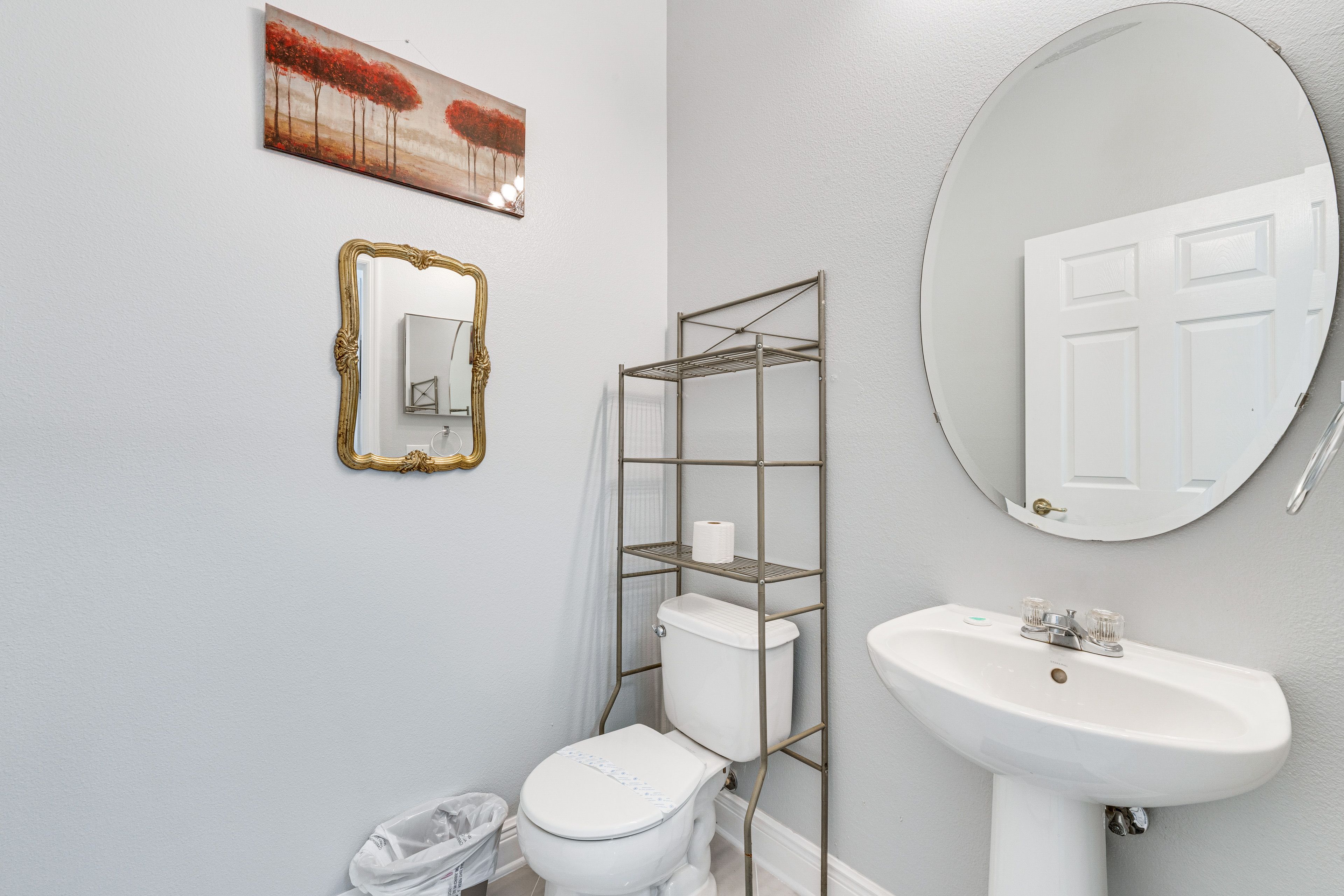 Half Bathroom | 1st Floor