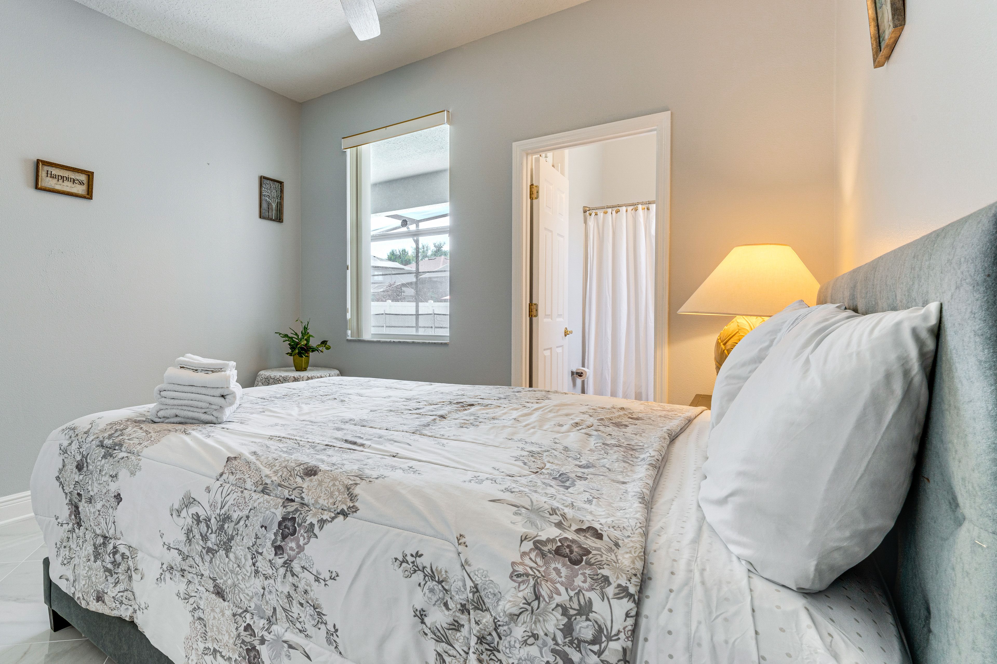 Bedroom 1 | Queen Bed | 1st Floor | Pack 'n Play | En-Suite Bathroom