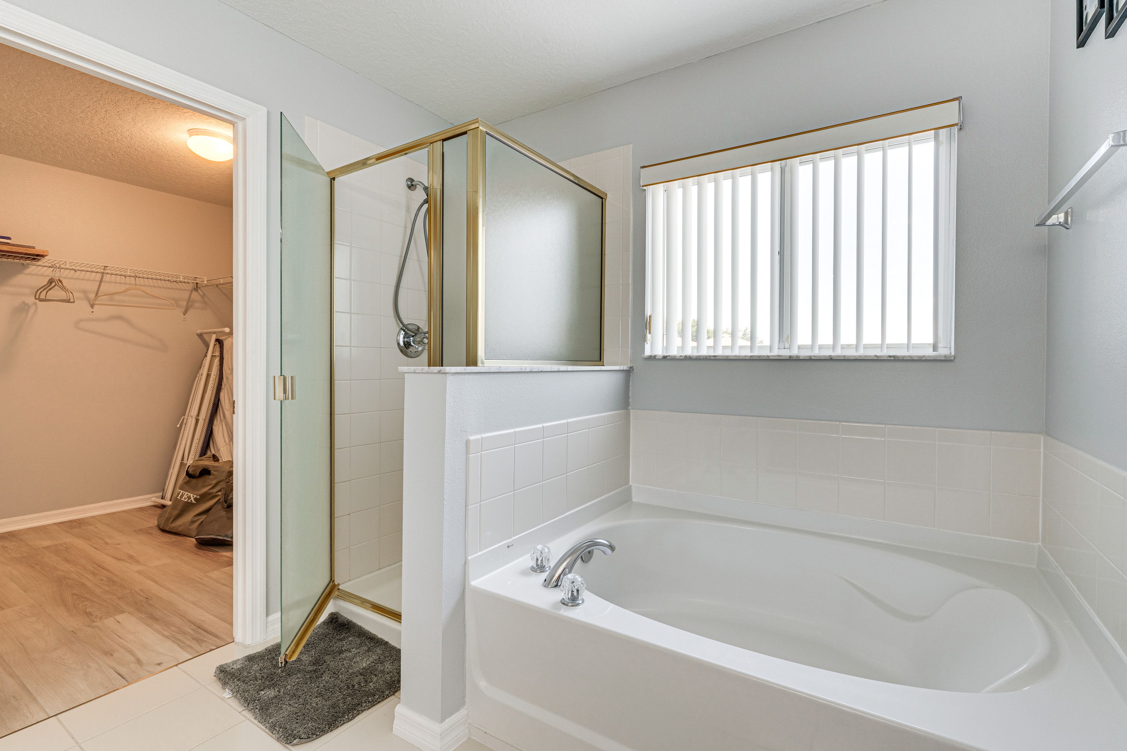 En-Suite Bathroom | 2nd Floor