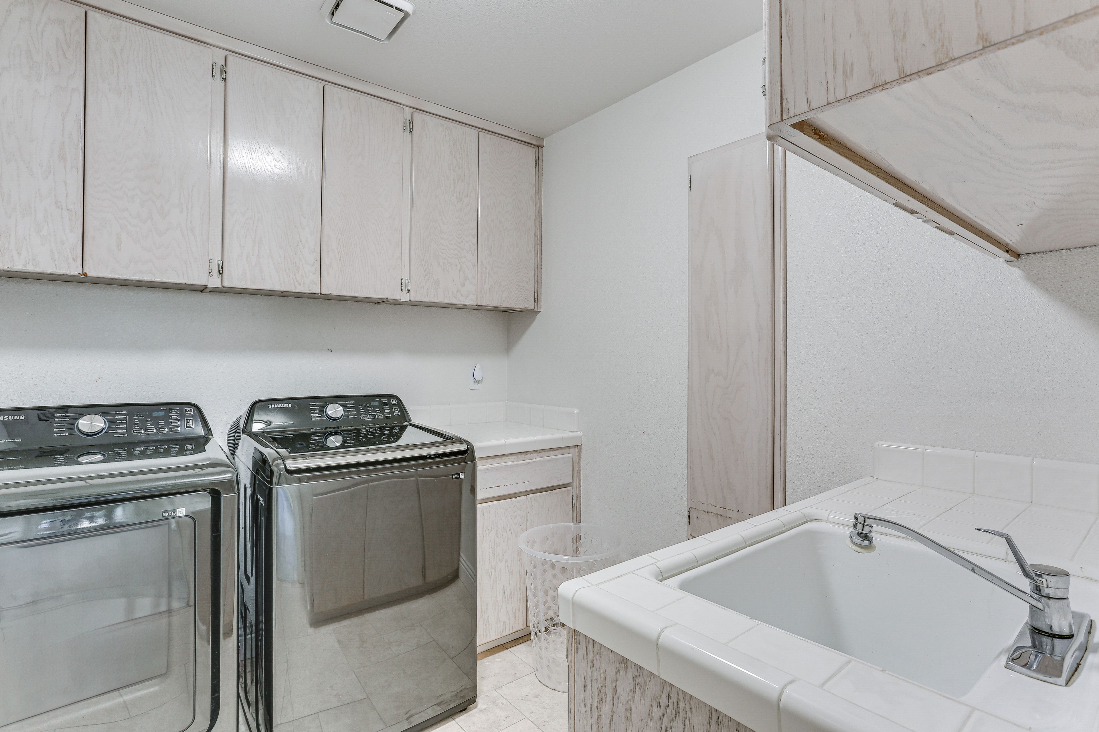 Washer & Dryer