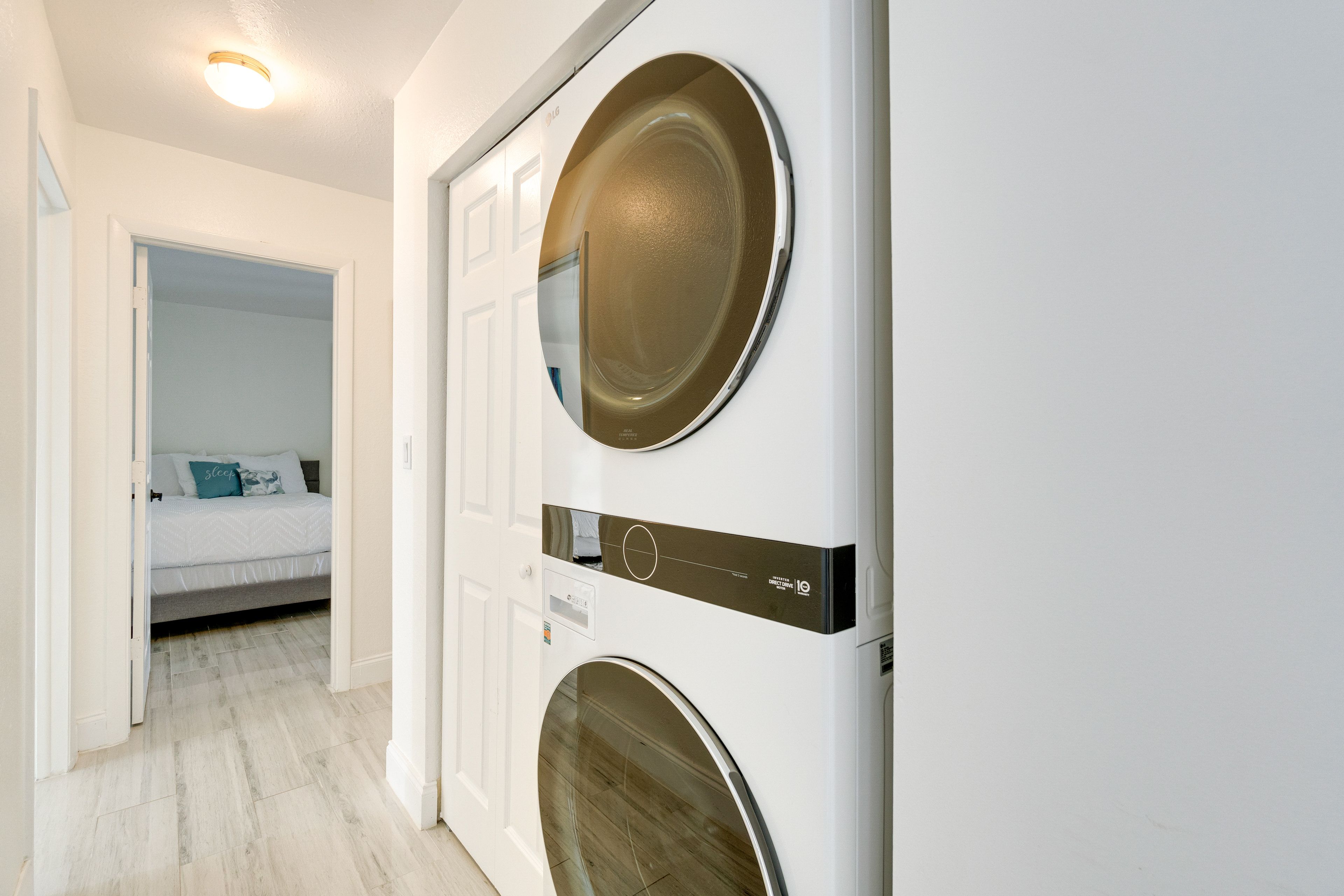 Washer + Dryer