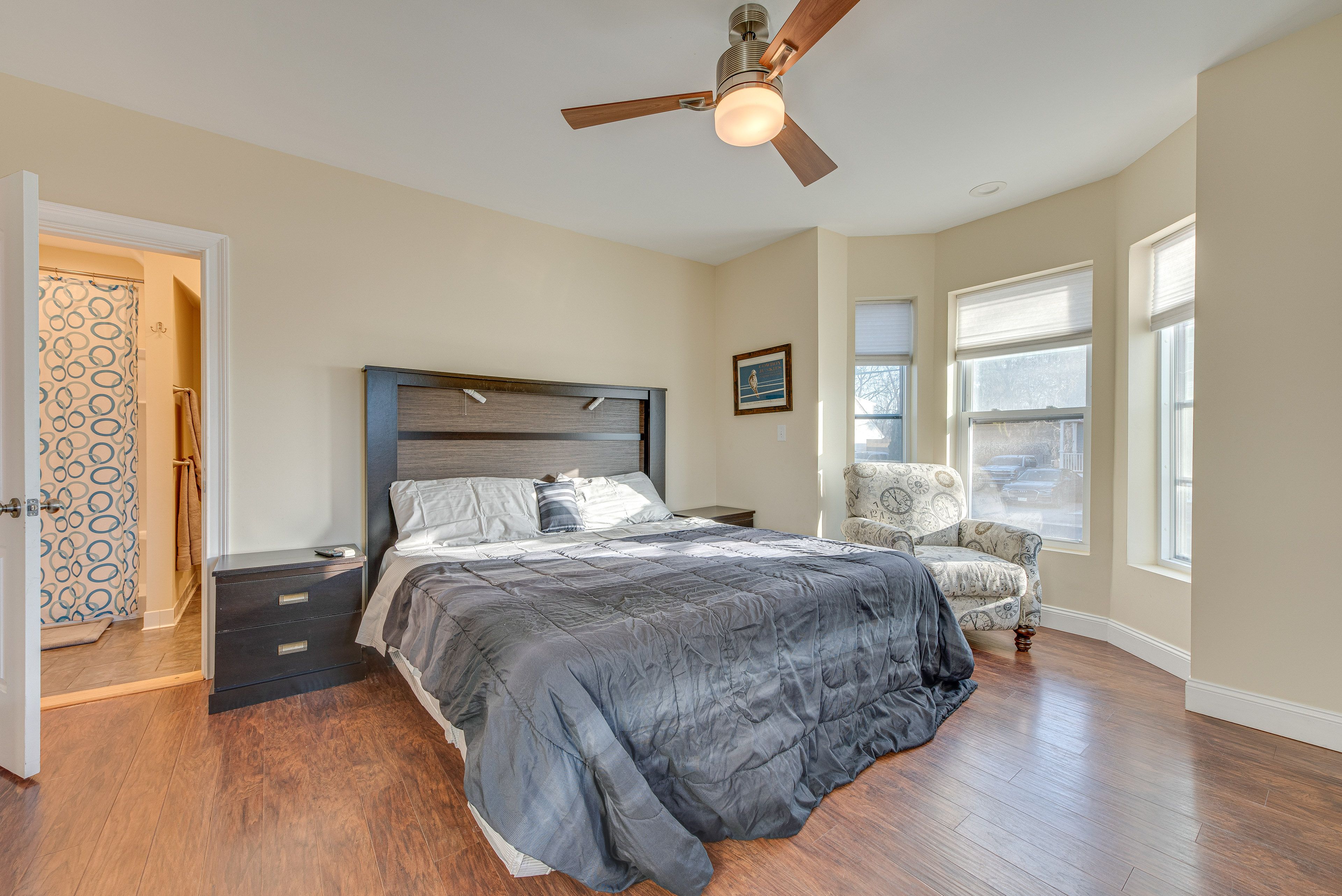 Bedroom 1 | King Bed