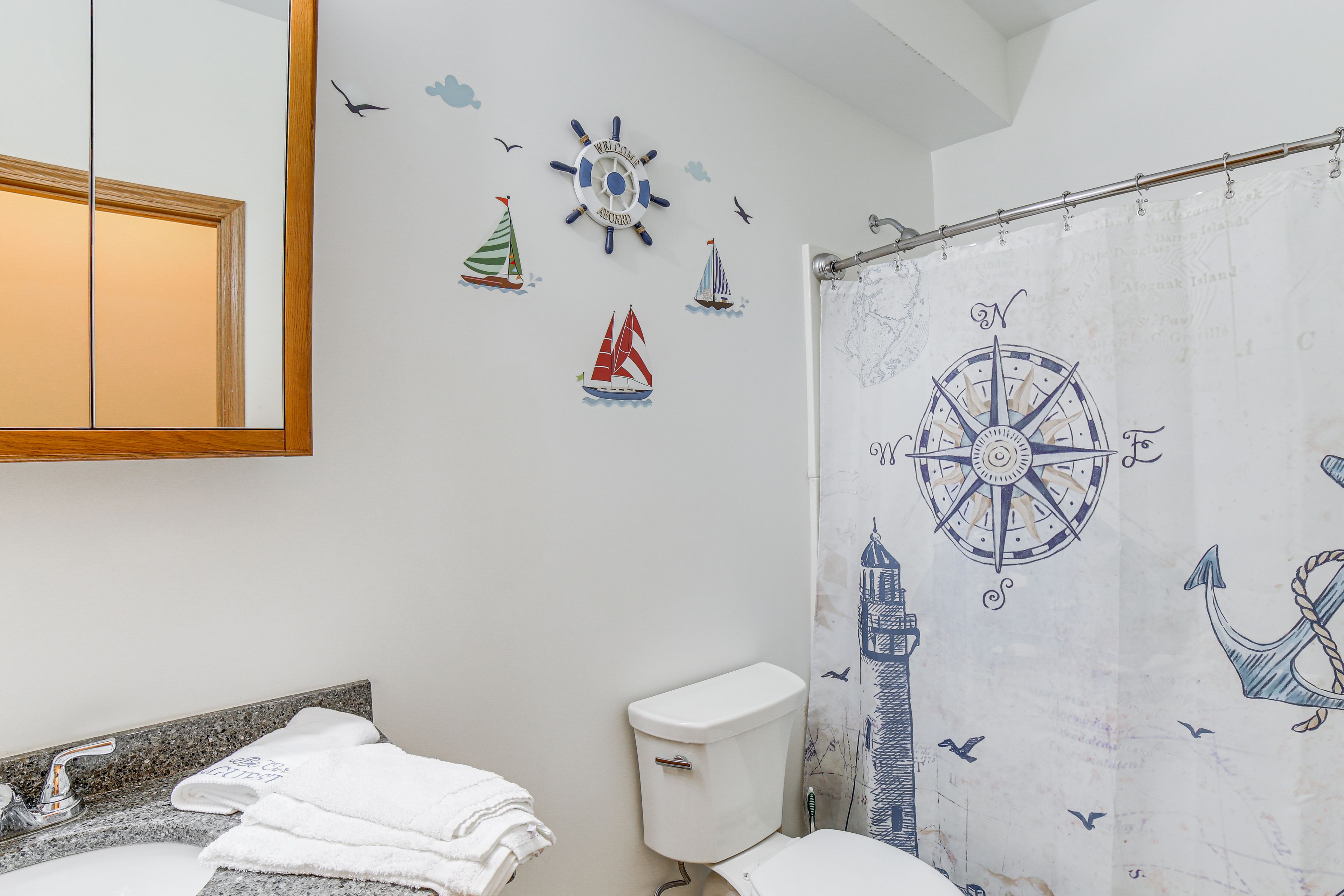Full Bathroom | 1st Floor