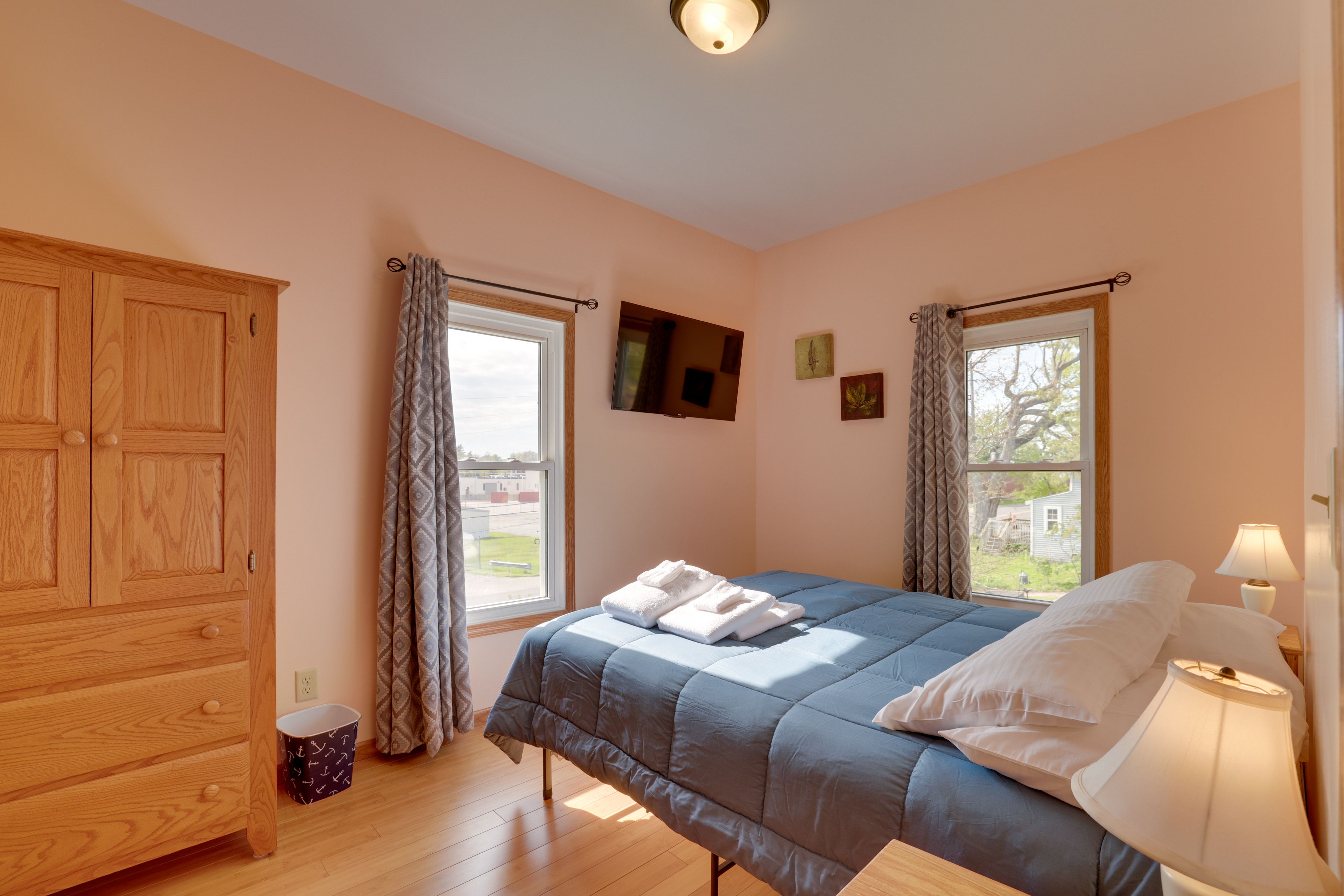 Bedroom 2 | Queen Bed | 2nd Floor