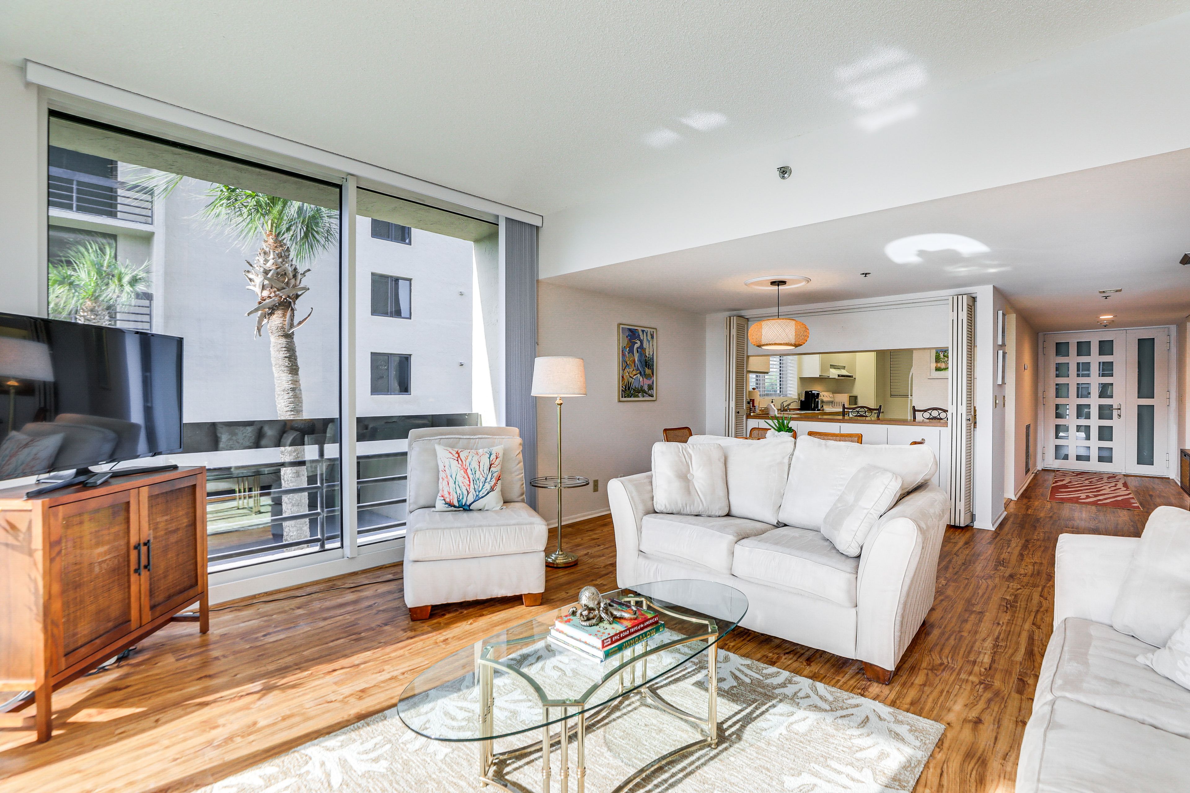 Longboat Key Vacation Rental | 2BR | 2BA | Step-Free Access | 1,172 Sq Ft