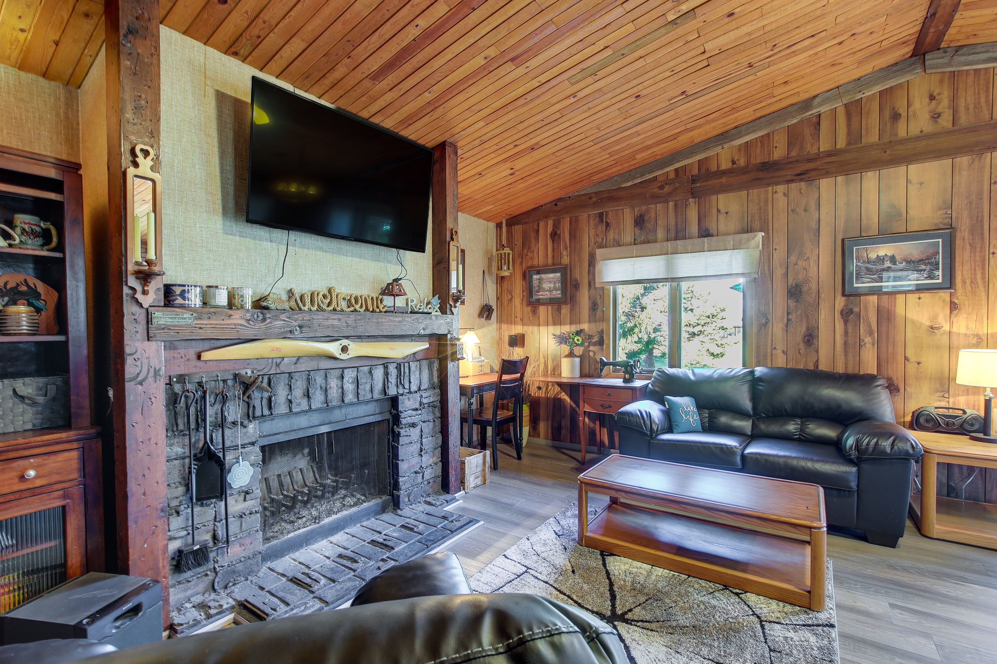 Markesan Vacation Rental | 3BR | 1BA | 900 Sq Ft | 3 Steps Required