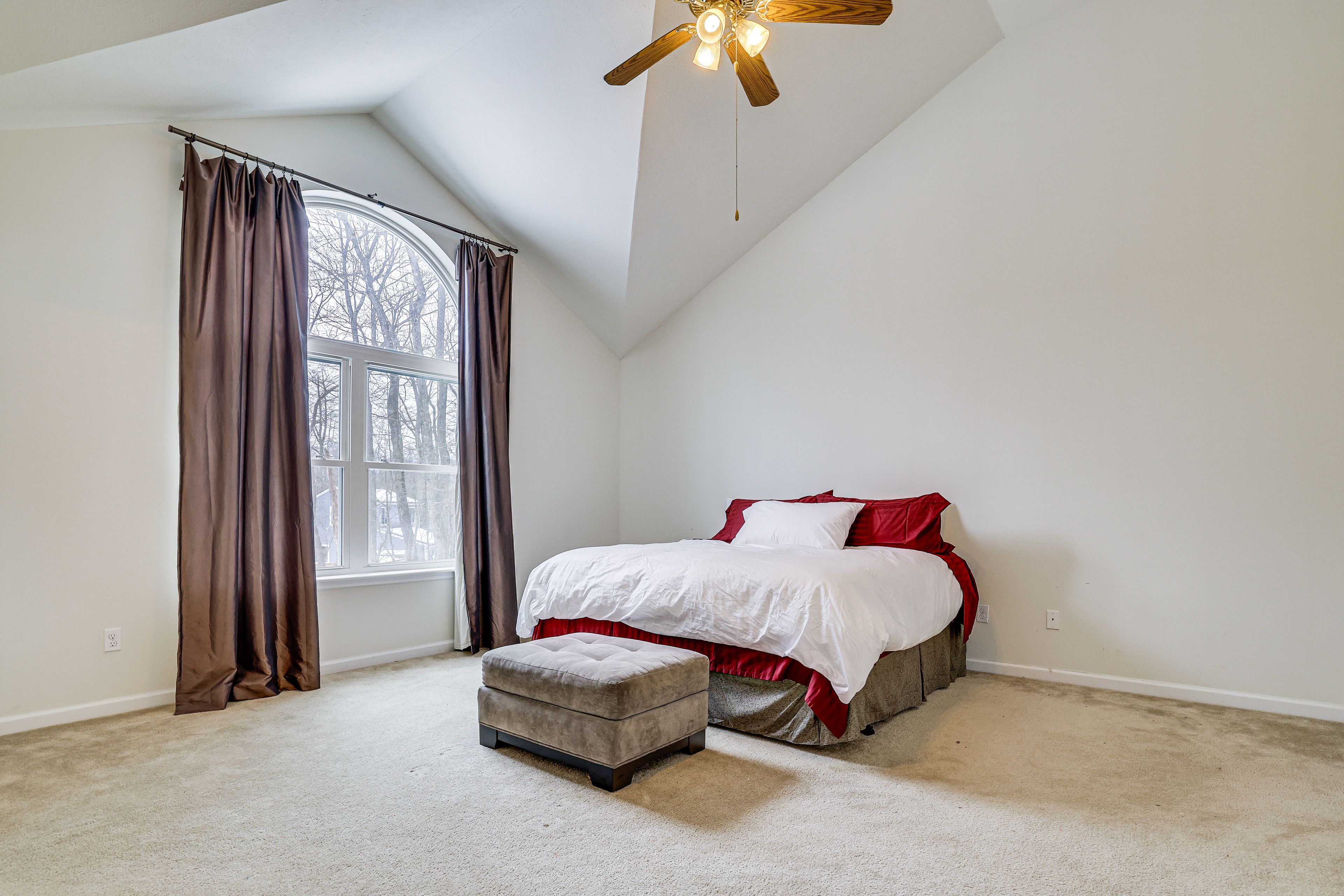 Bedroom 1 | King Bed | Fireplace | En-Suite Bathroom | 2nd Floor
