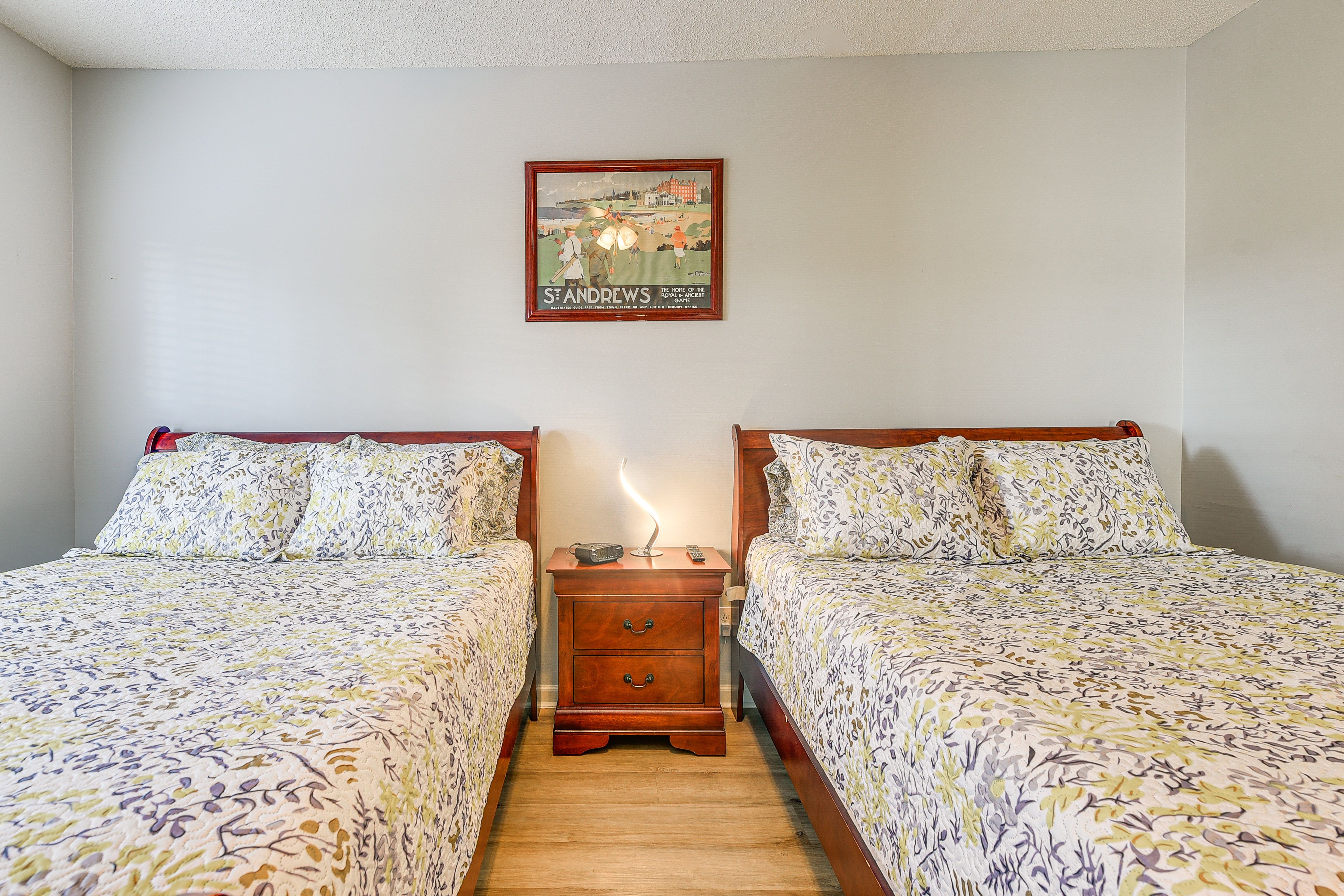 Bedroom 3 | 2 Queen Beds