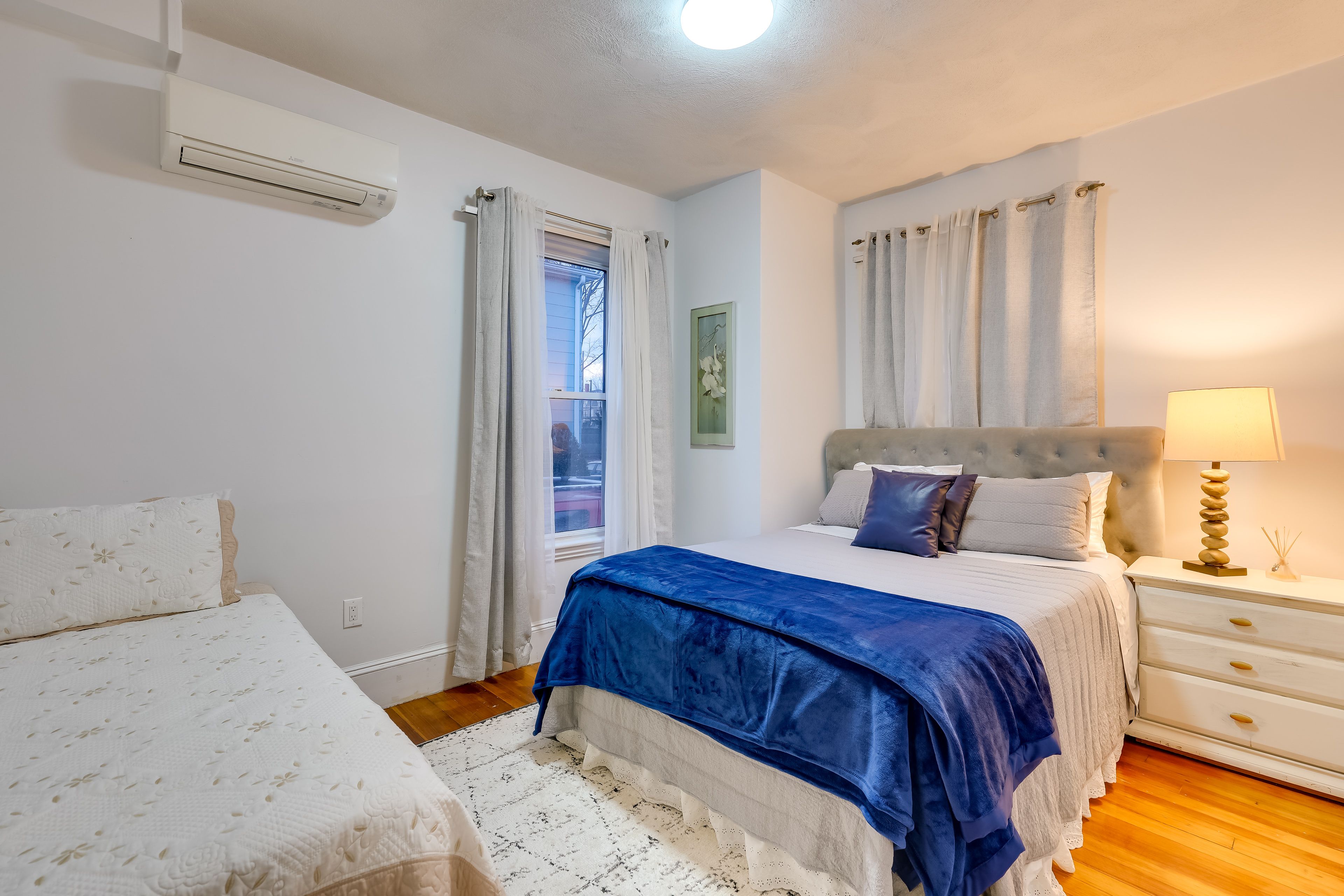 Bedroom 2 | Queen Bed | Twin Bed | 1st Floor