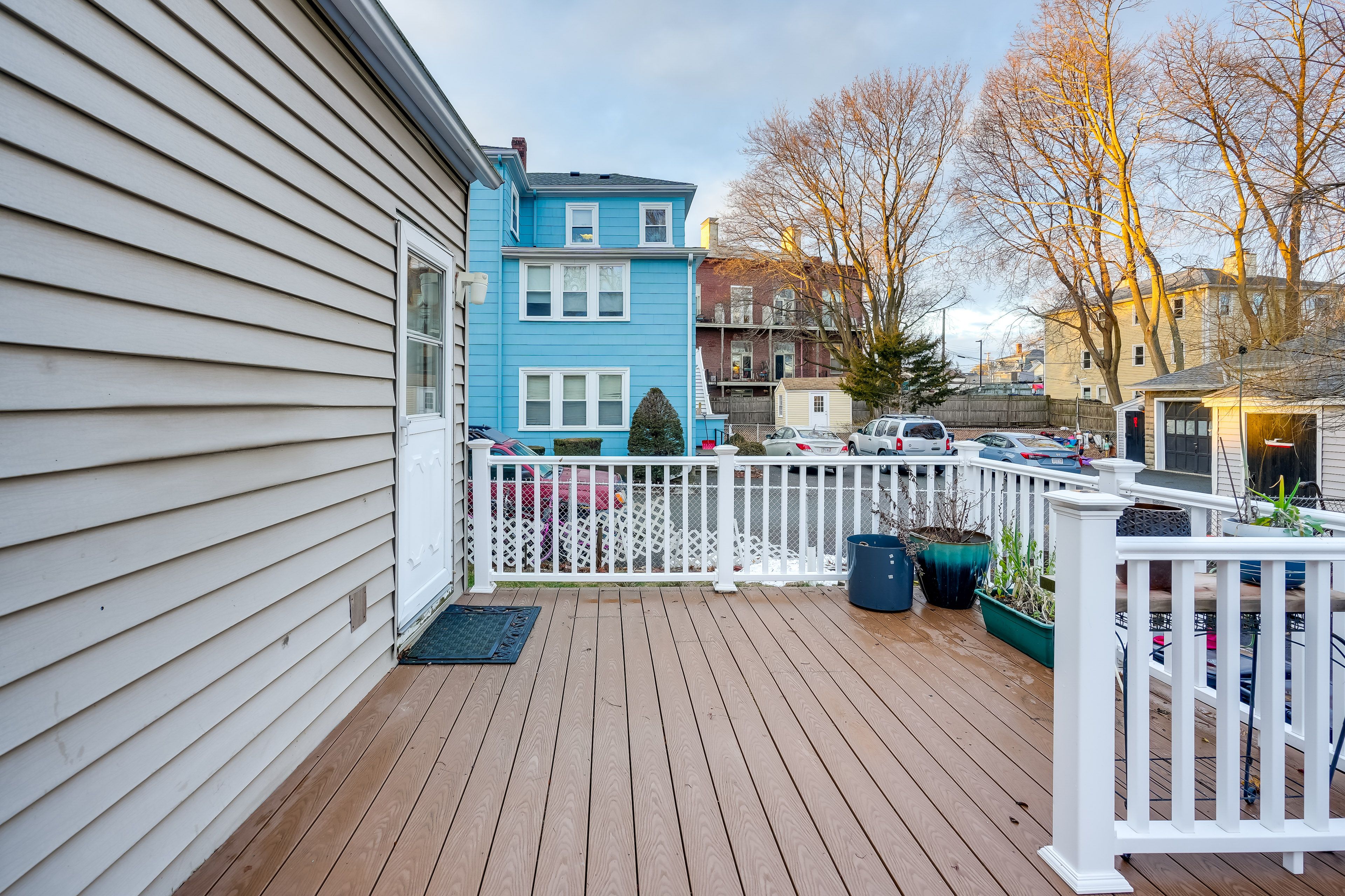 Shared Deck | Gas Grill | Dining Area