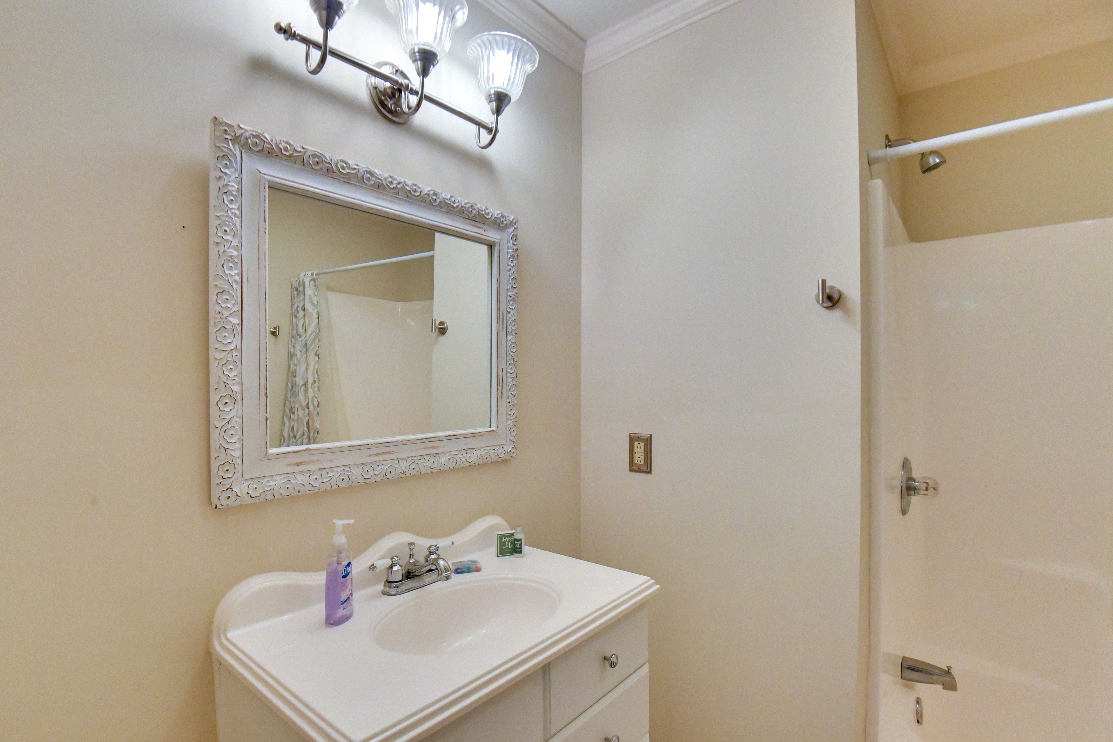En-Suite Bathroom