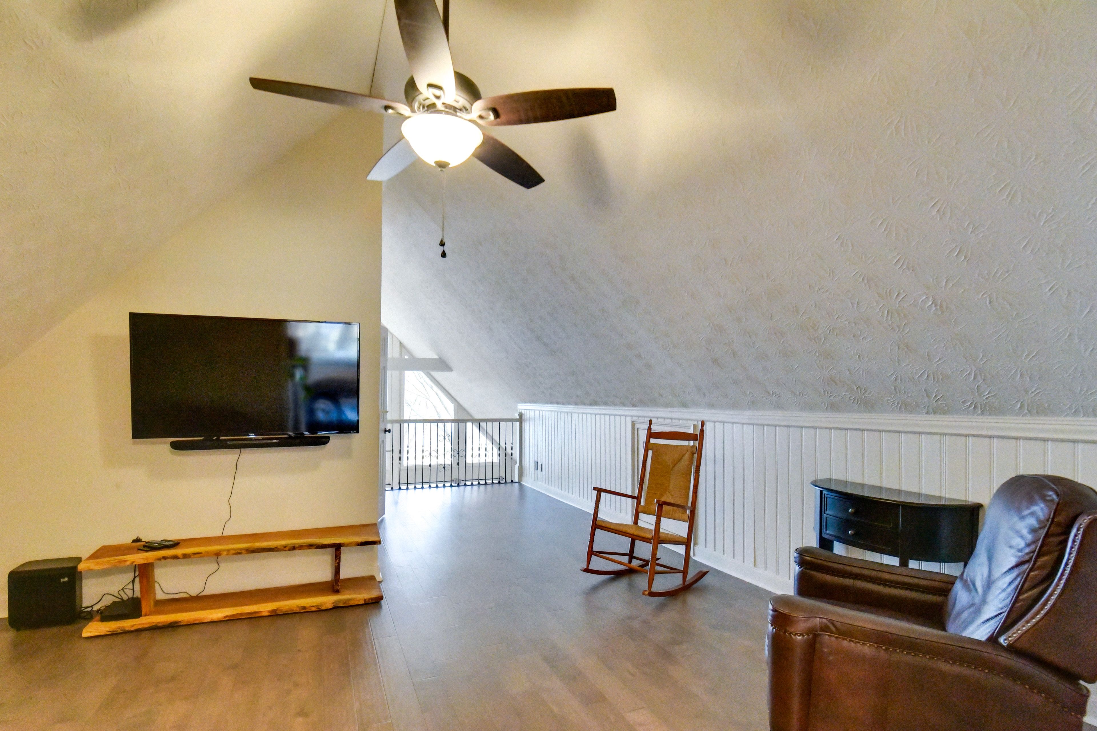 Loft | Smart TV | 3rd Floor