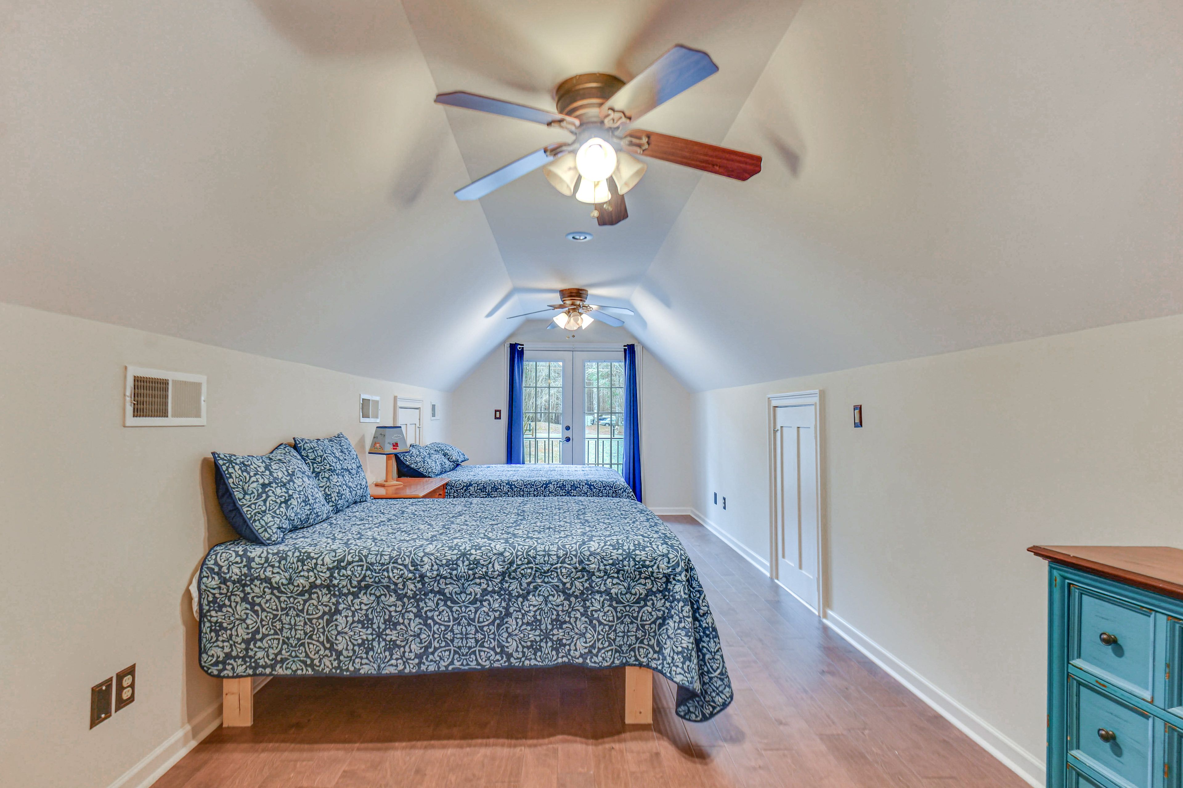 Bedroom 3 | 2 Full Beds | 3rd Floor