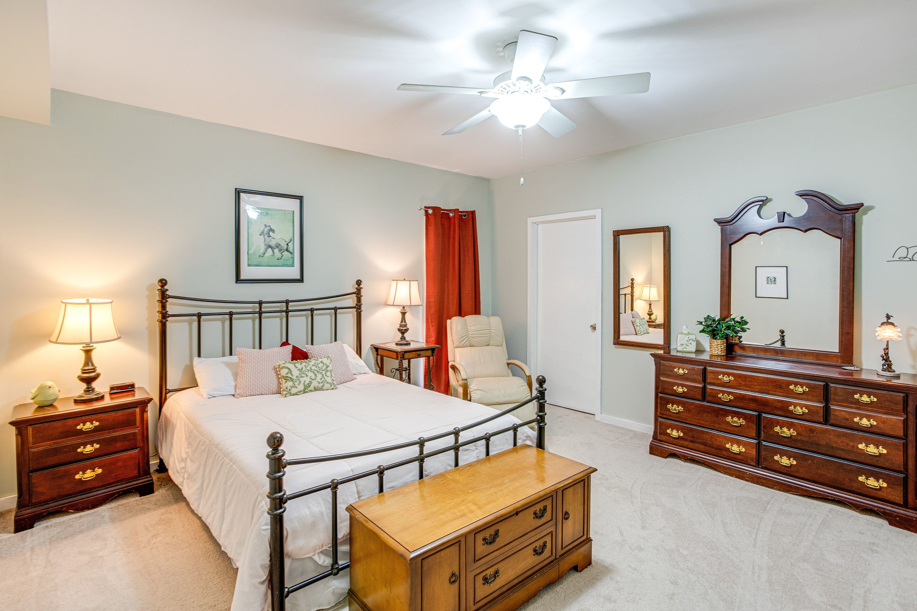Bedroom 2 | Queen Bed