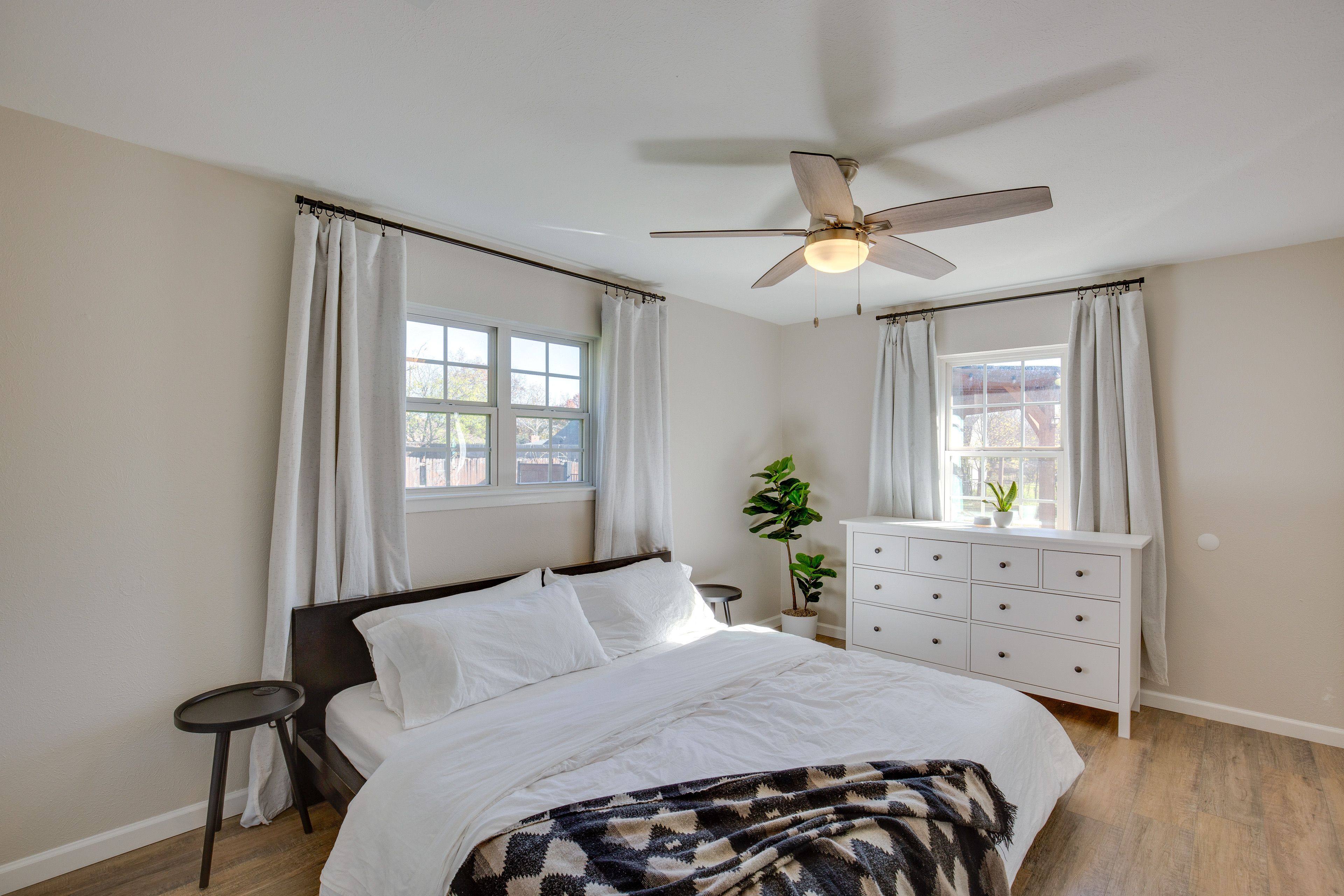 Bedroom 1 | King Bed | Linens Provided