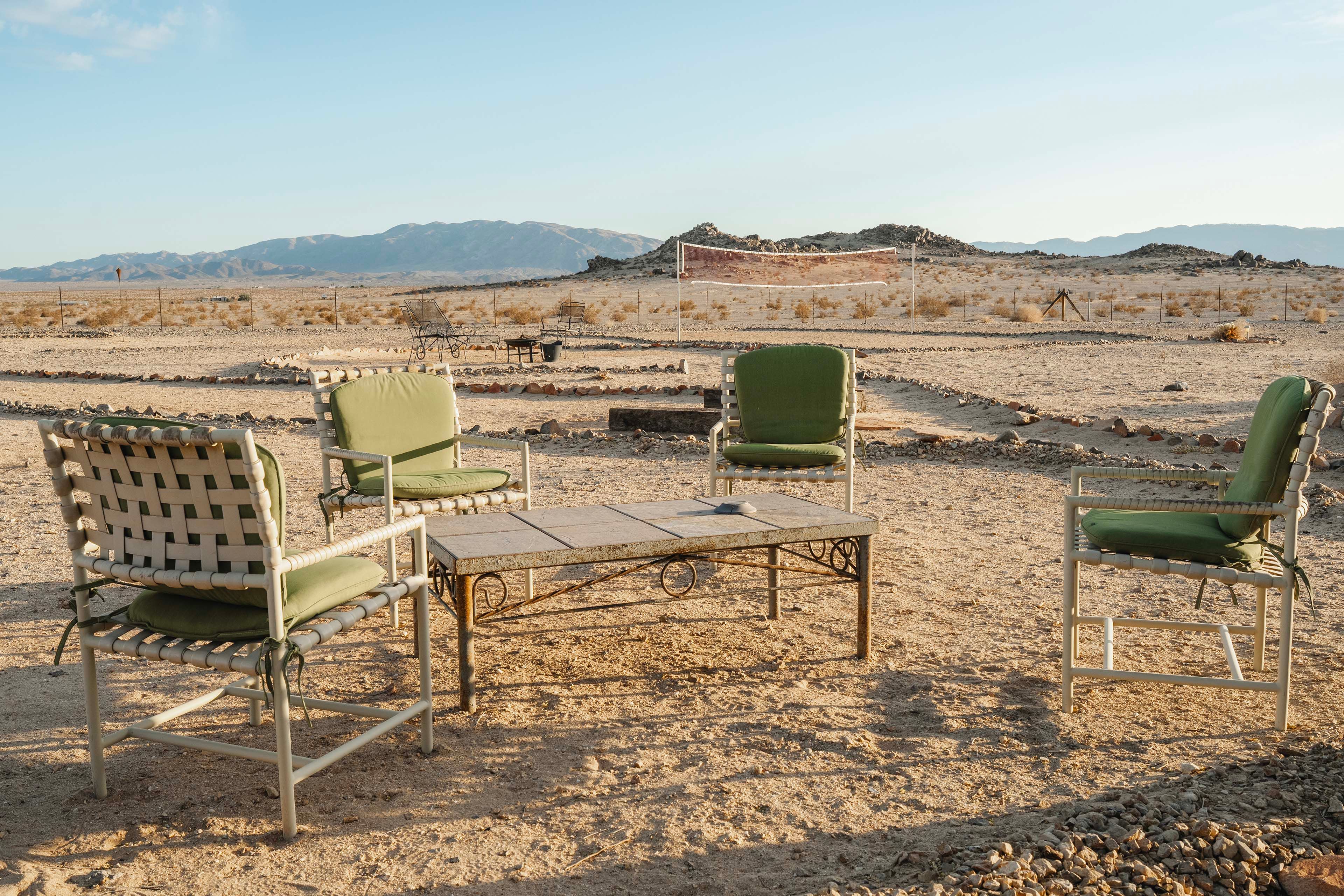 Exterior | Sand Volleyball | Horseshoes