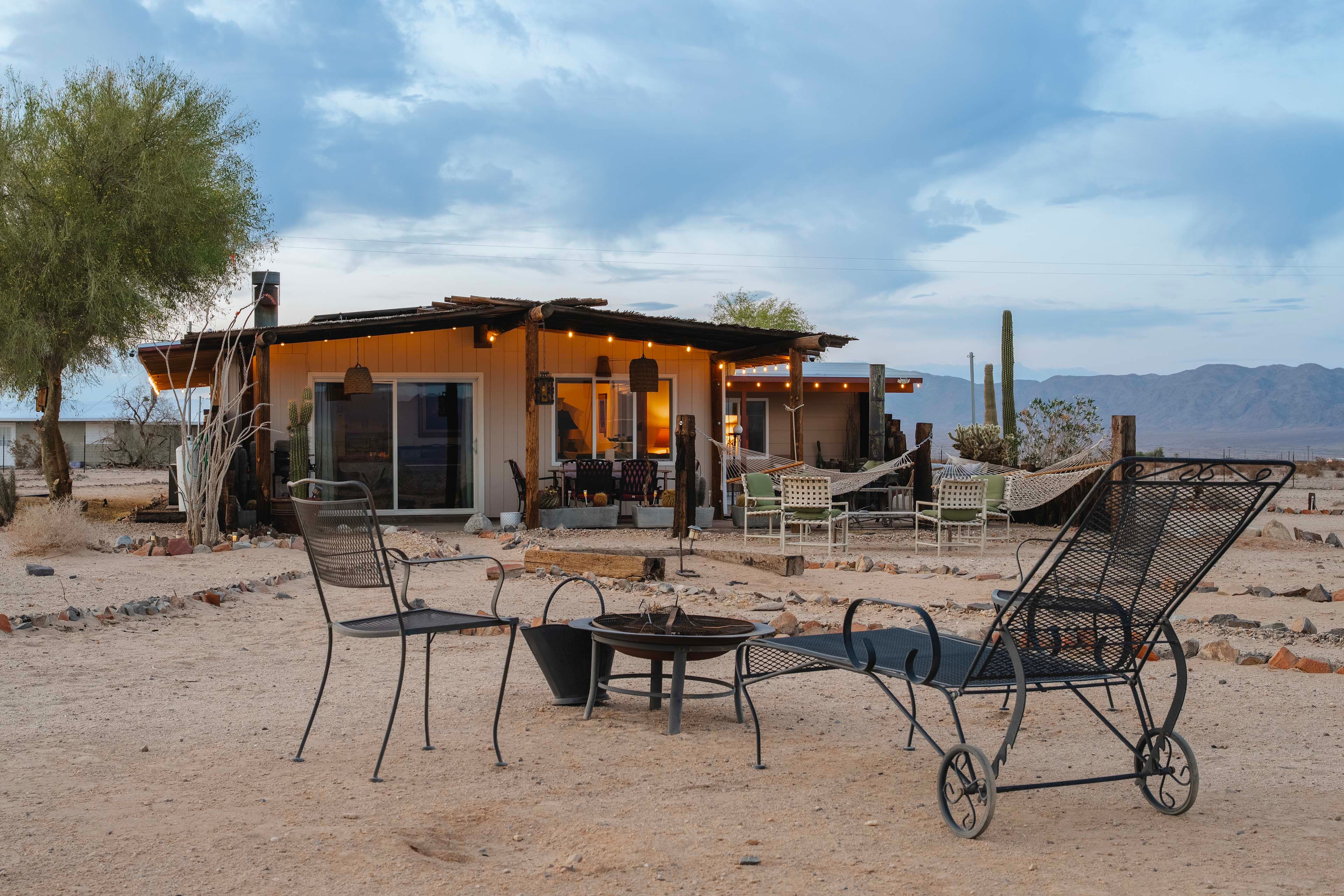 2 Wood-Burning Fire Pits