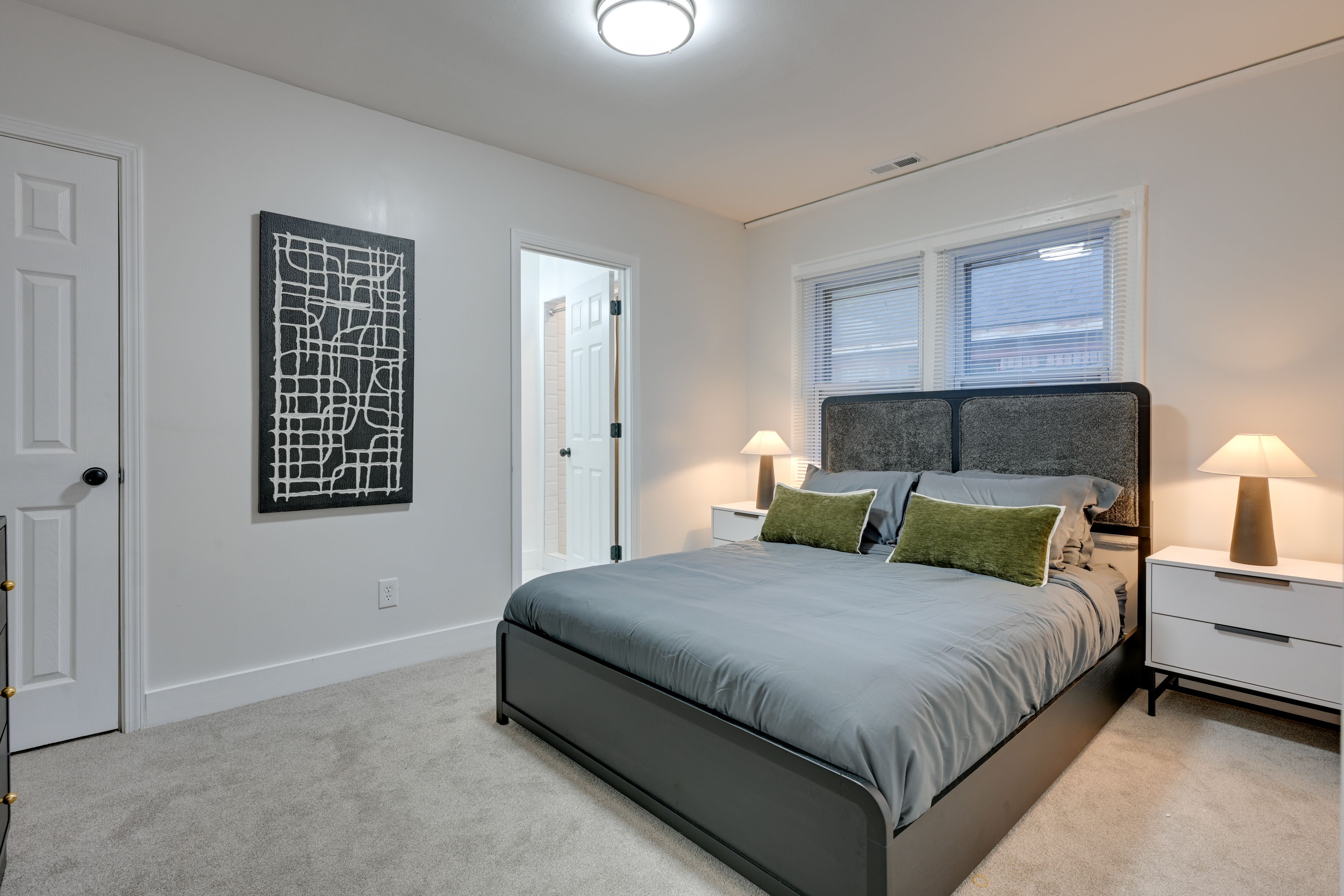 Bedroom 2 | 2nd Floor | Queen Bed