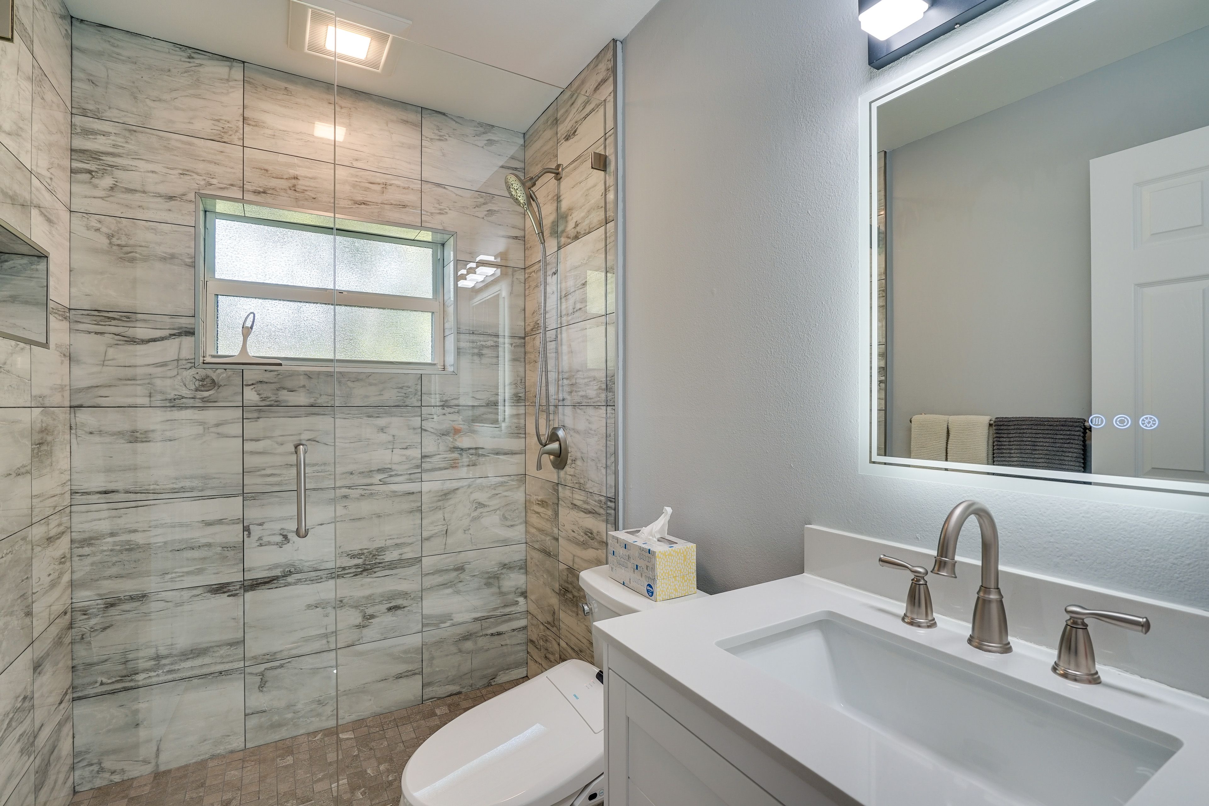 Full Bathroom