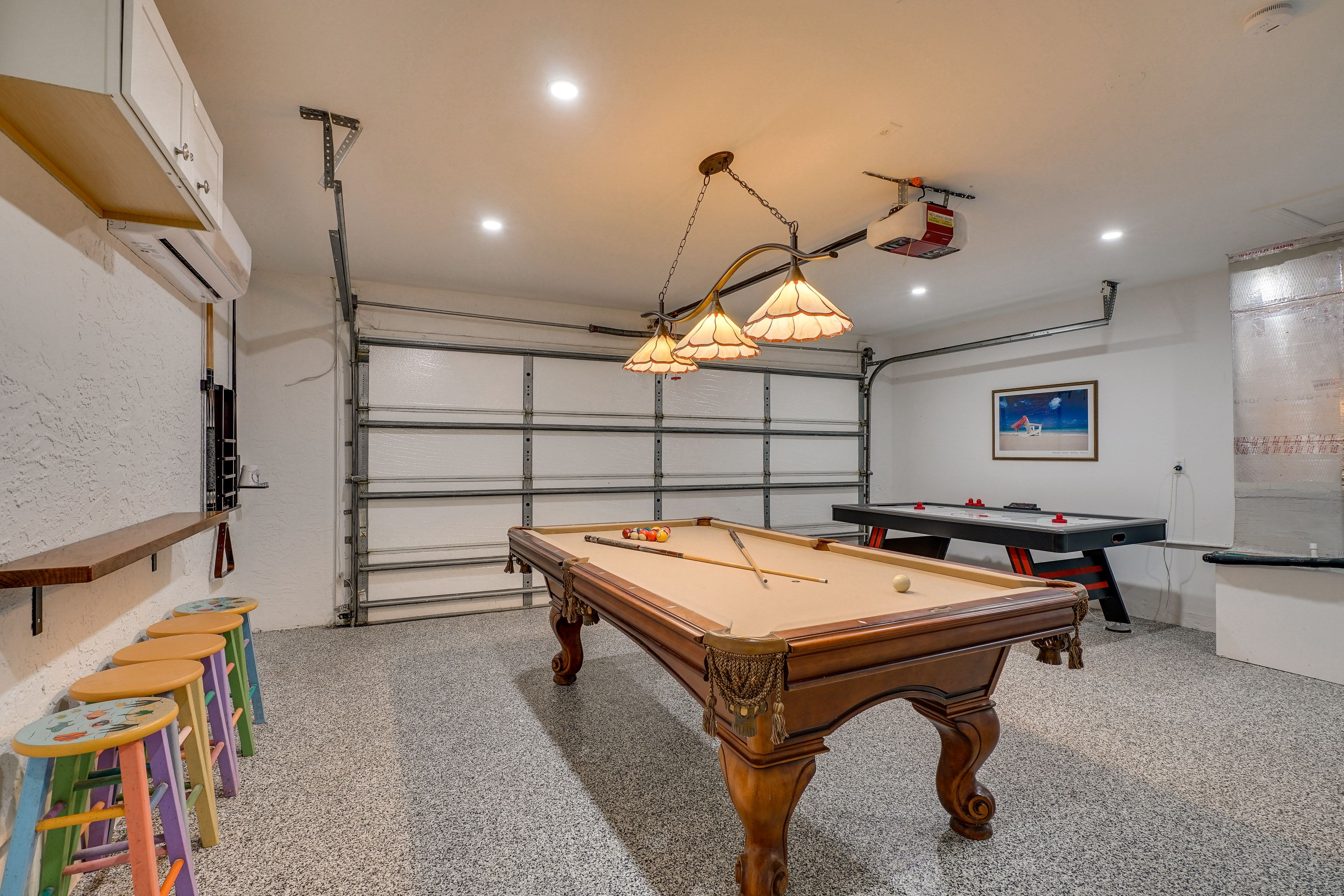 Garage | Pool & Air Hockey Tables | Washer & Dryer | Linens Provided