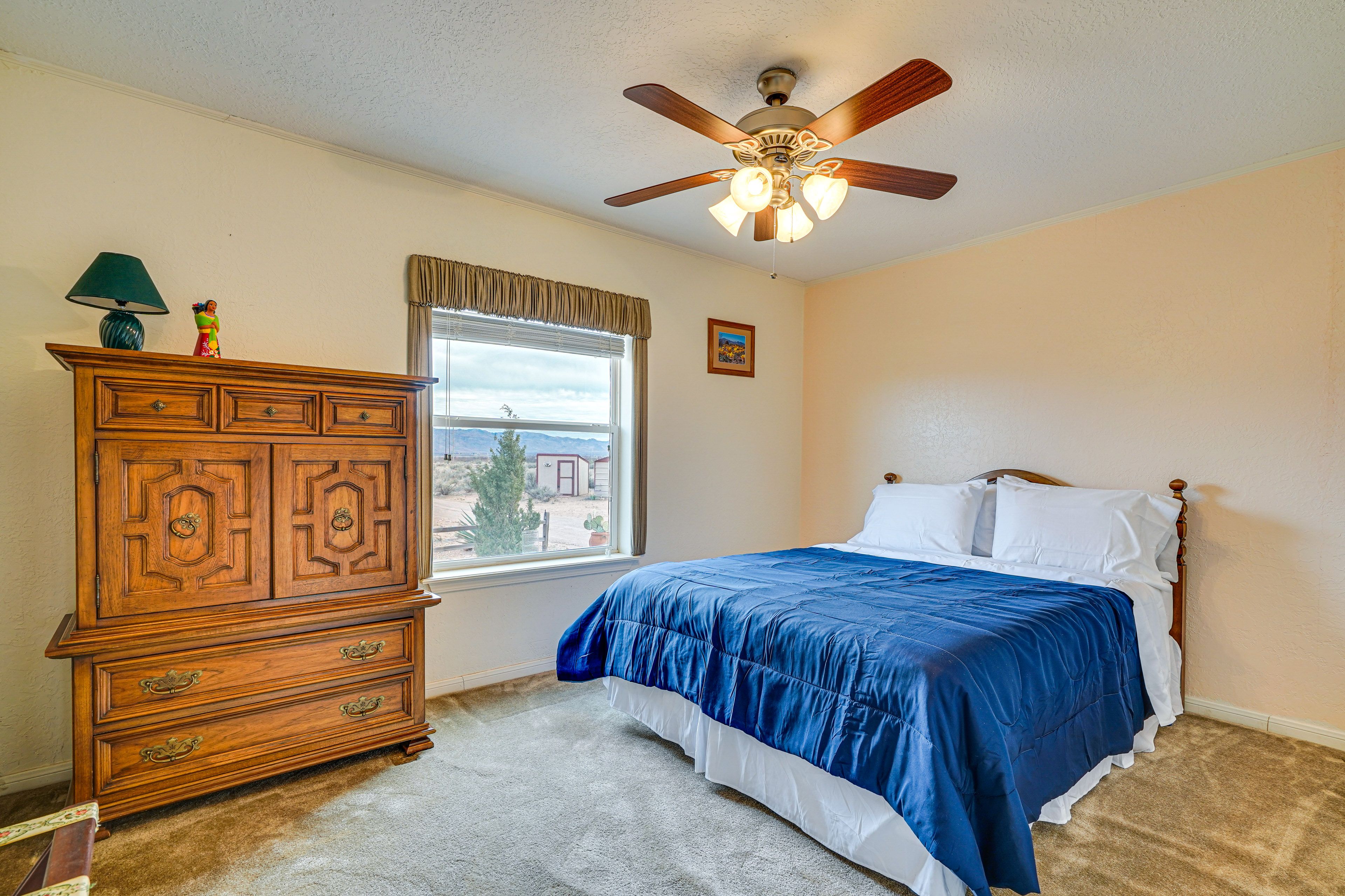 Bedroom 2 | Queen Bed