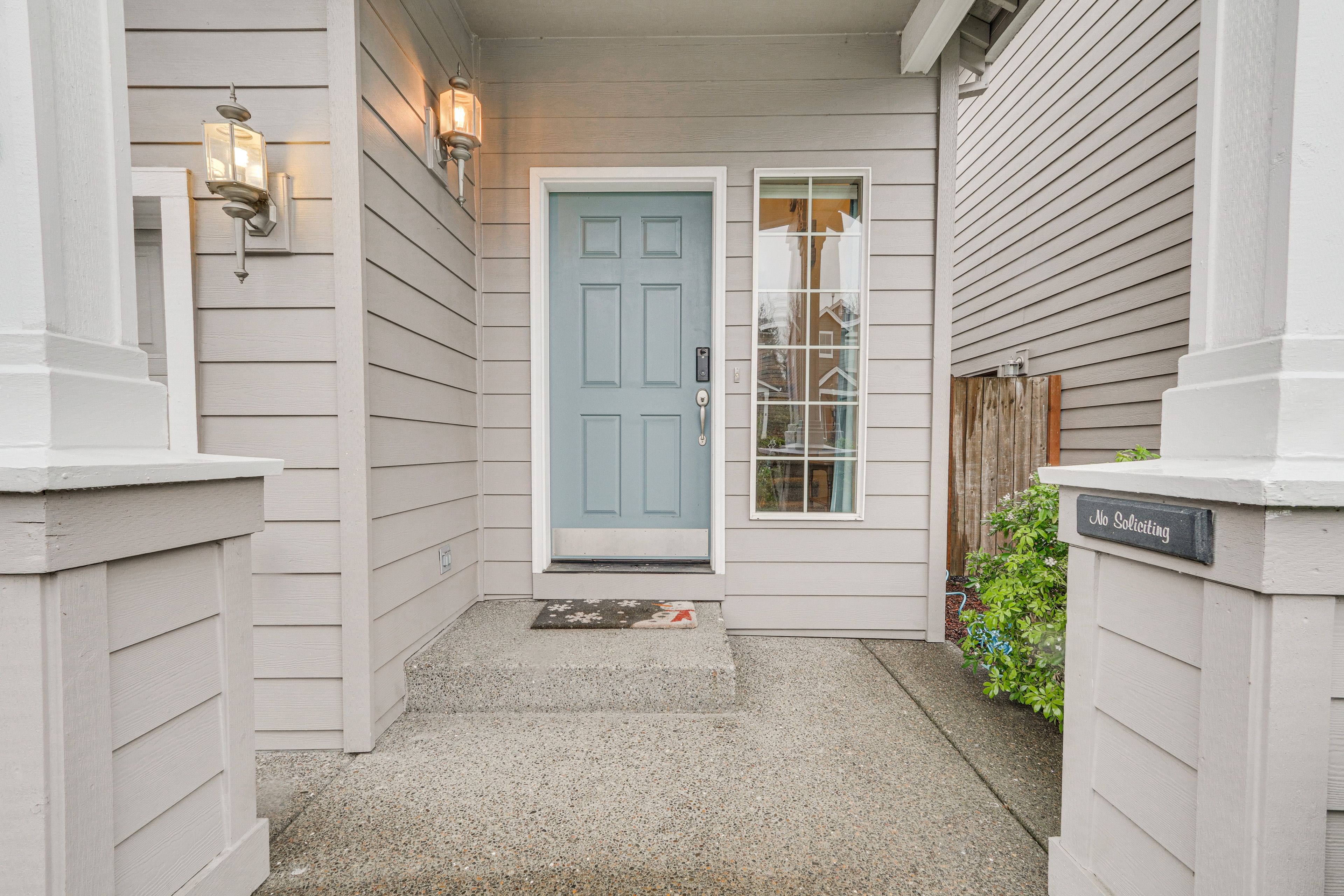 House Exterior | Keyless Entry