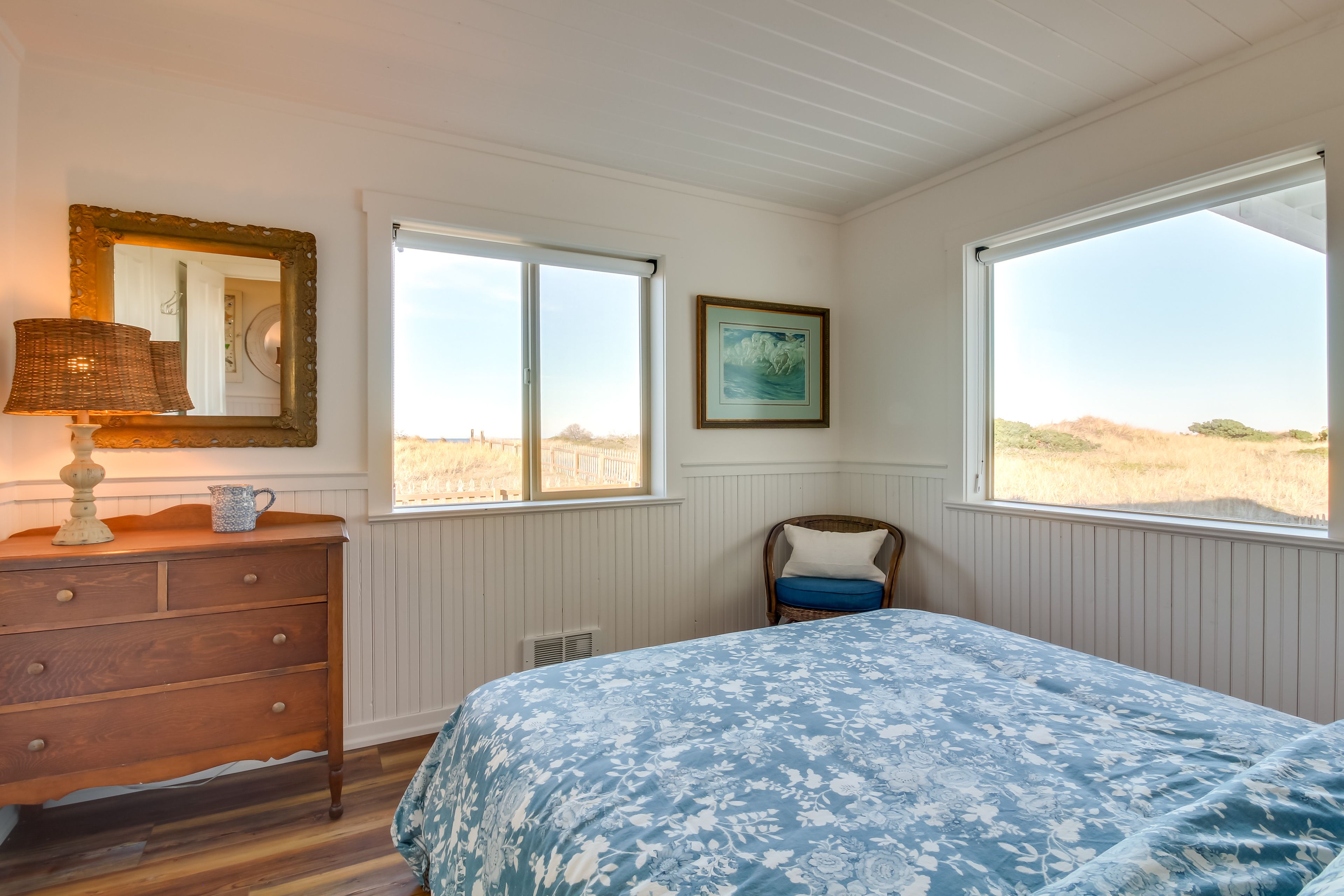 Bedroom 2 | Queen Bed