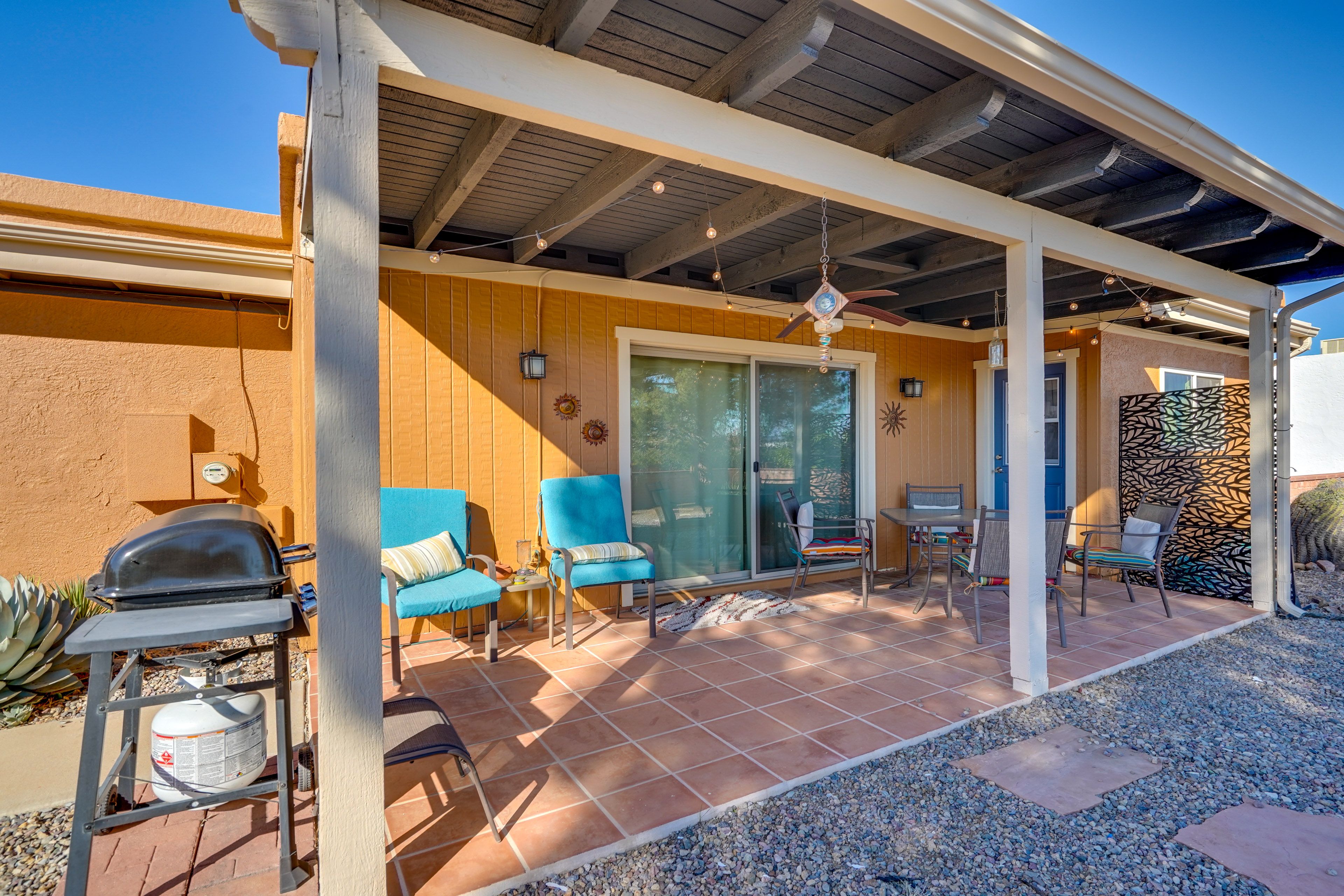 Private Backyard Area | Dining Area | 2 Bikes Provided