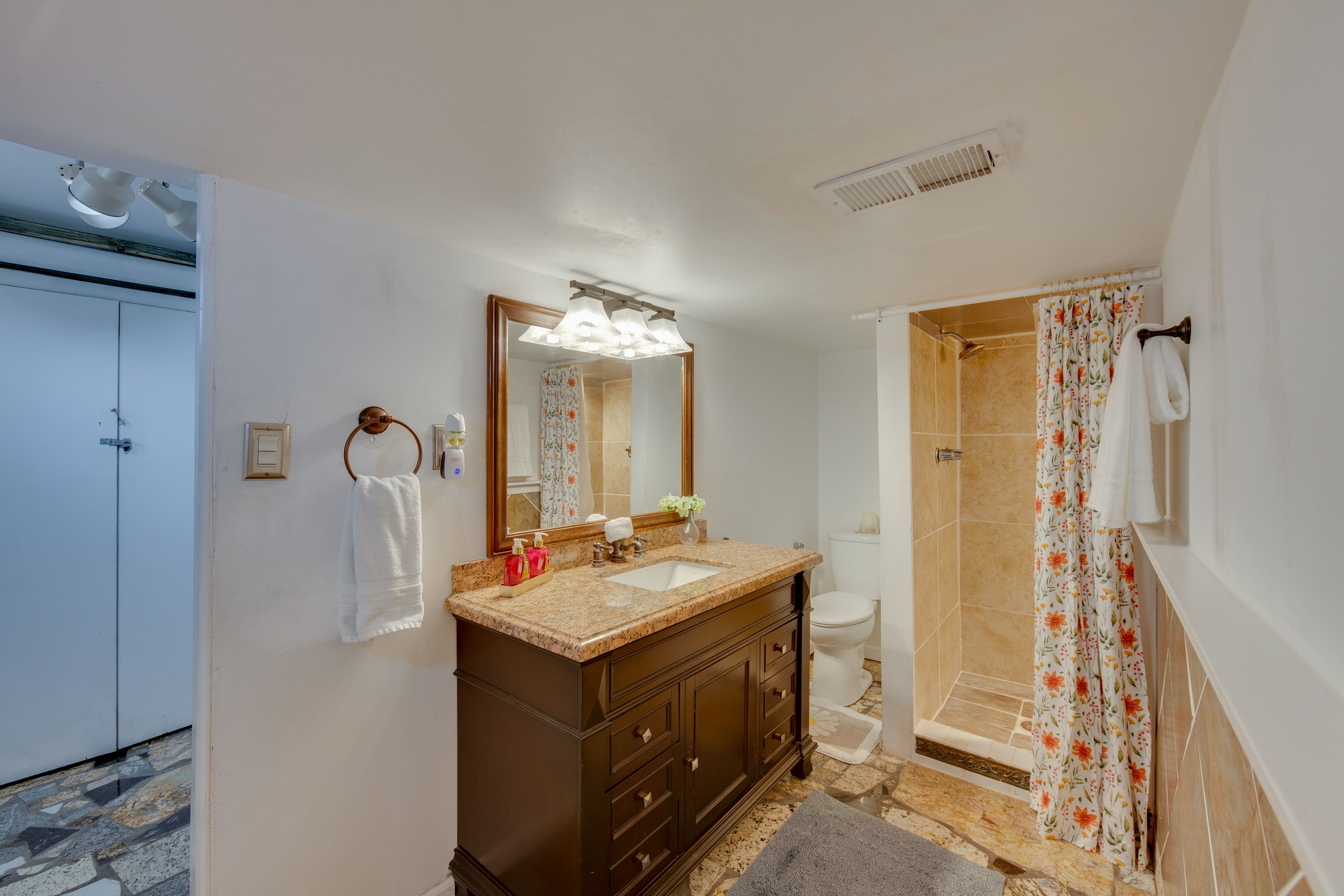 Bathroom | Basement