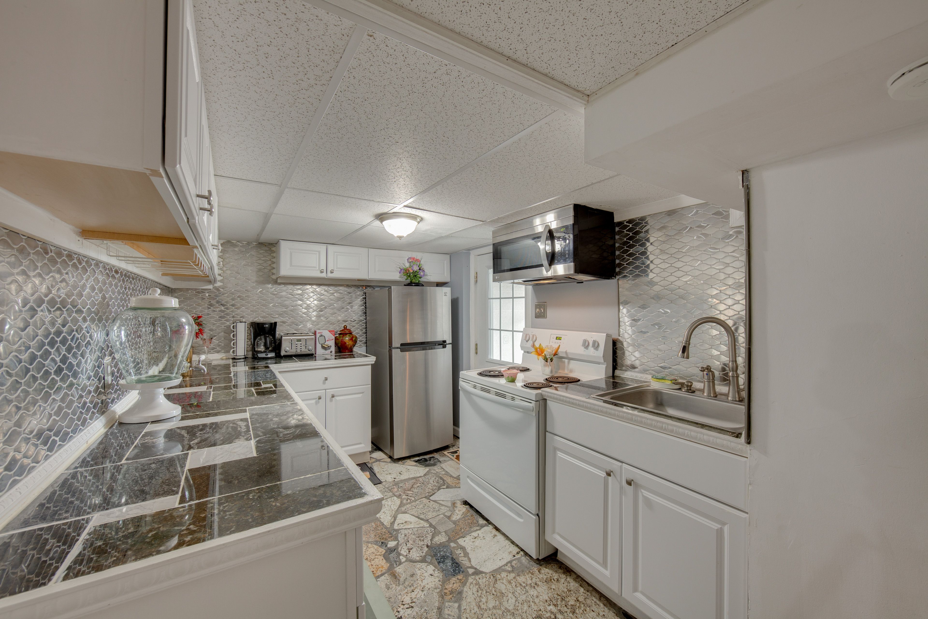 2nd Kitchen | Basement