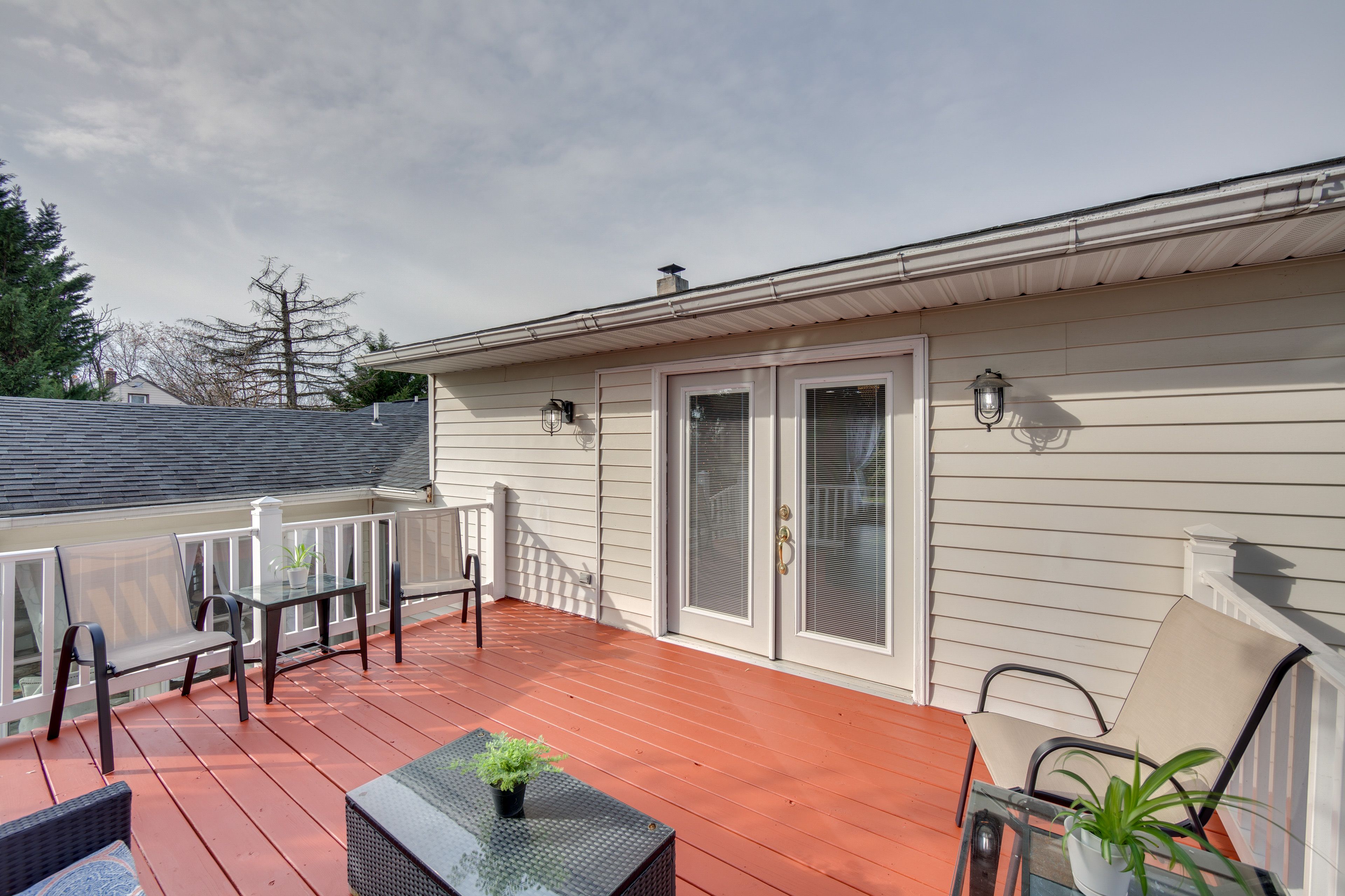 Furnished Deck