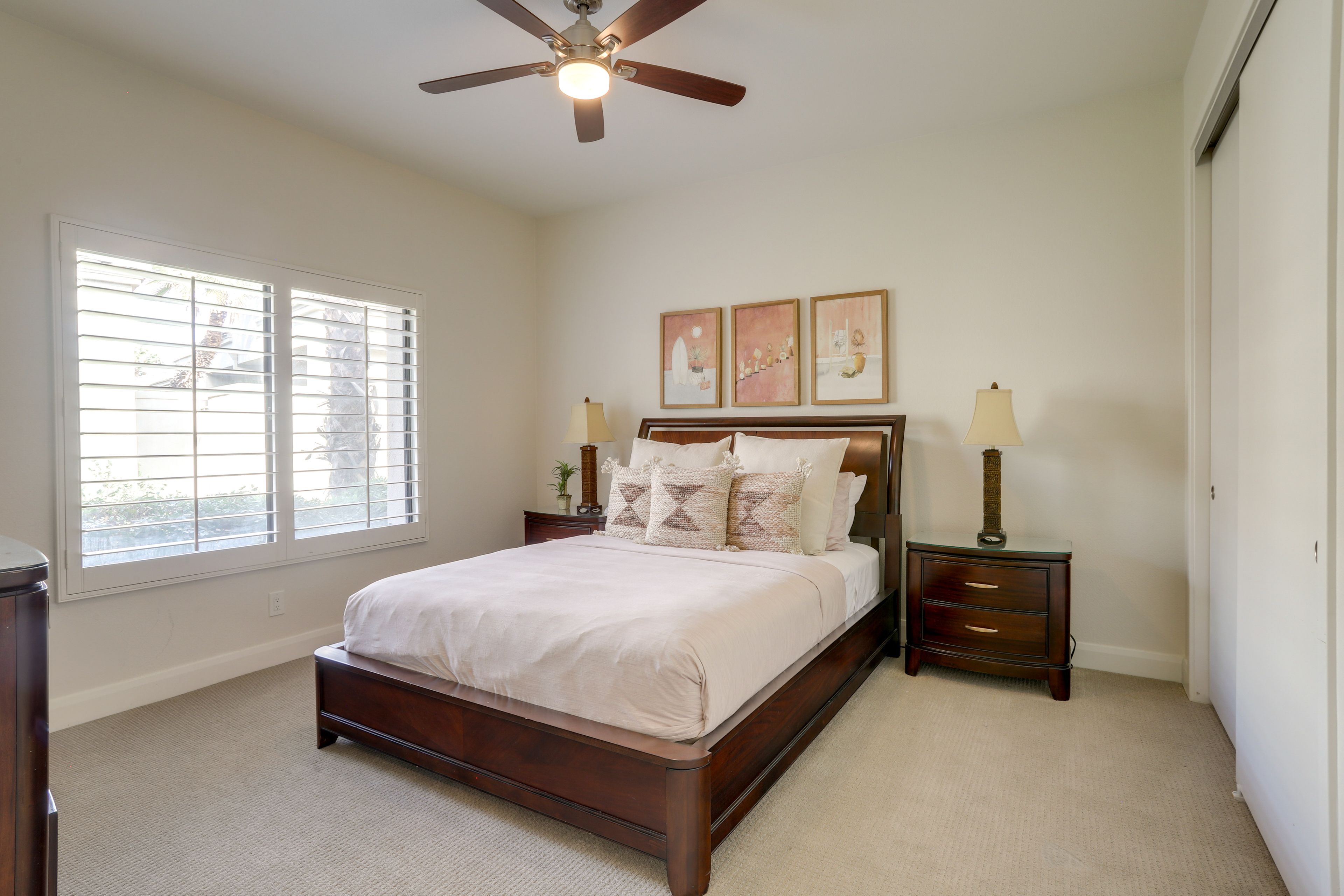 Bedroom 3 | Queen Bed | Smart TV | En-Suite Bathroom