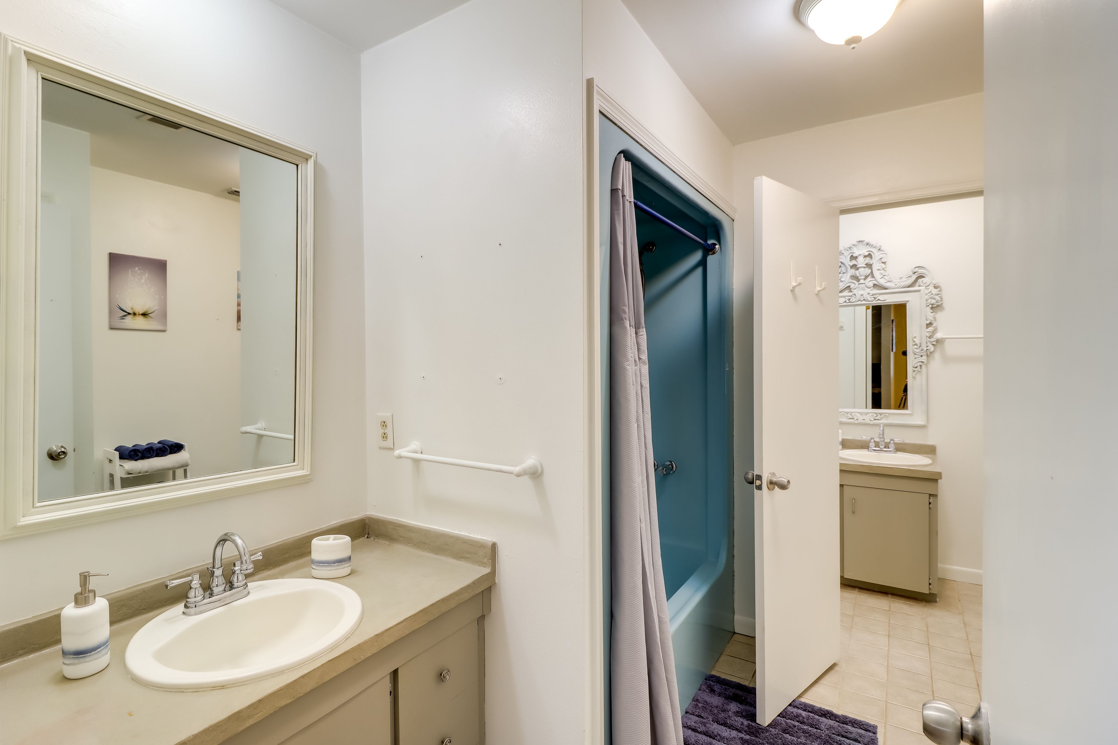 En-Suite Bathroom | Access via Bedroom 2 | Towels Provided