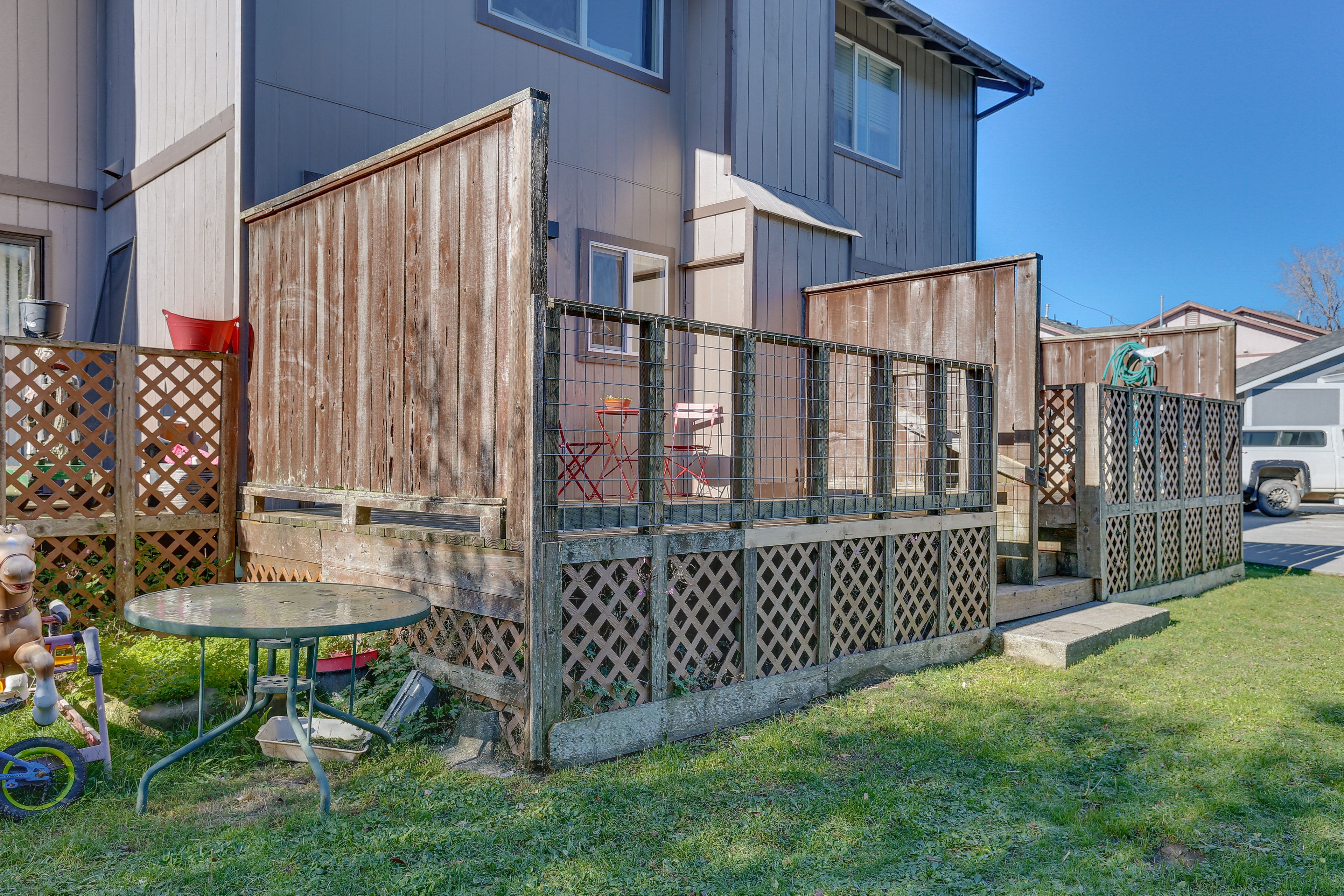 Shared Yard