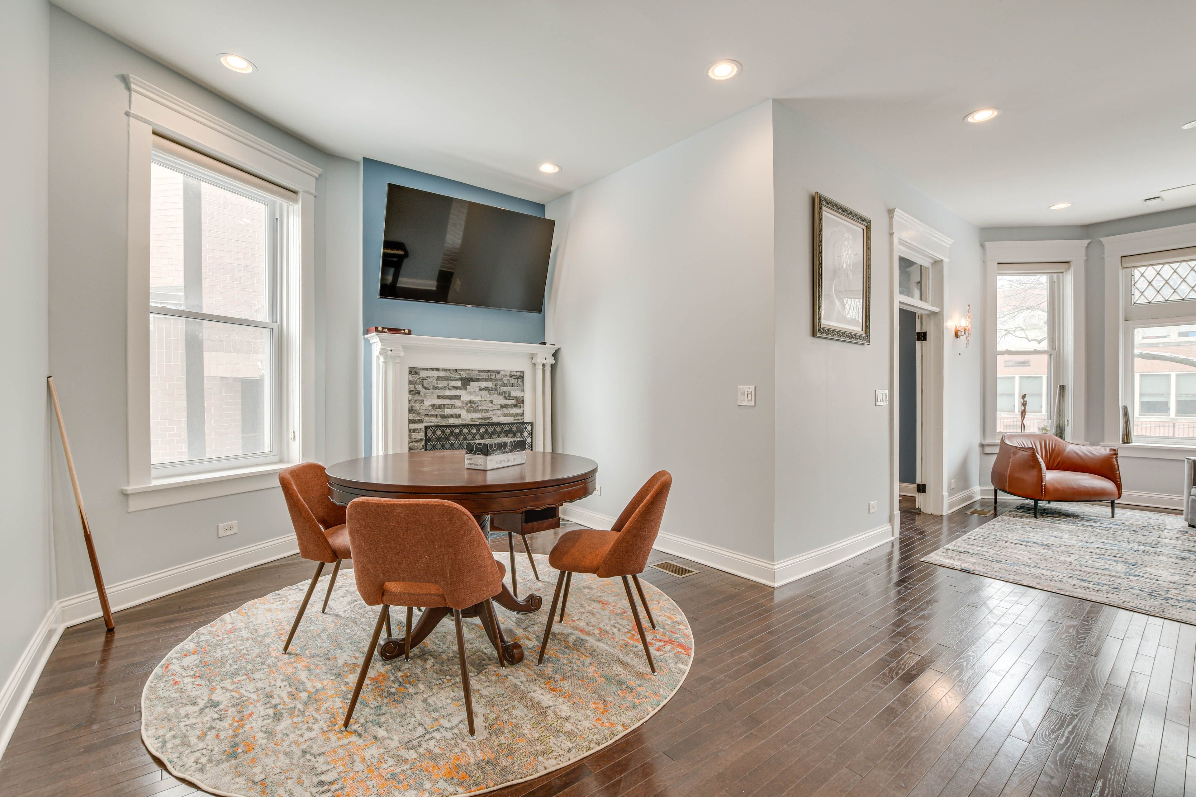 Game Room | Smart TV | Fireplace