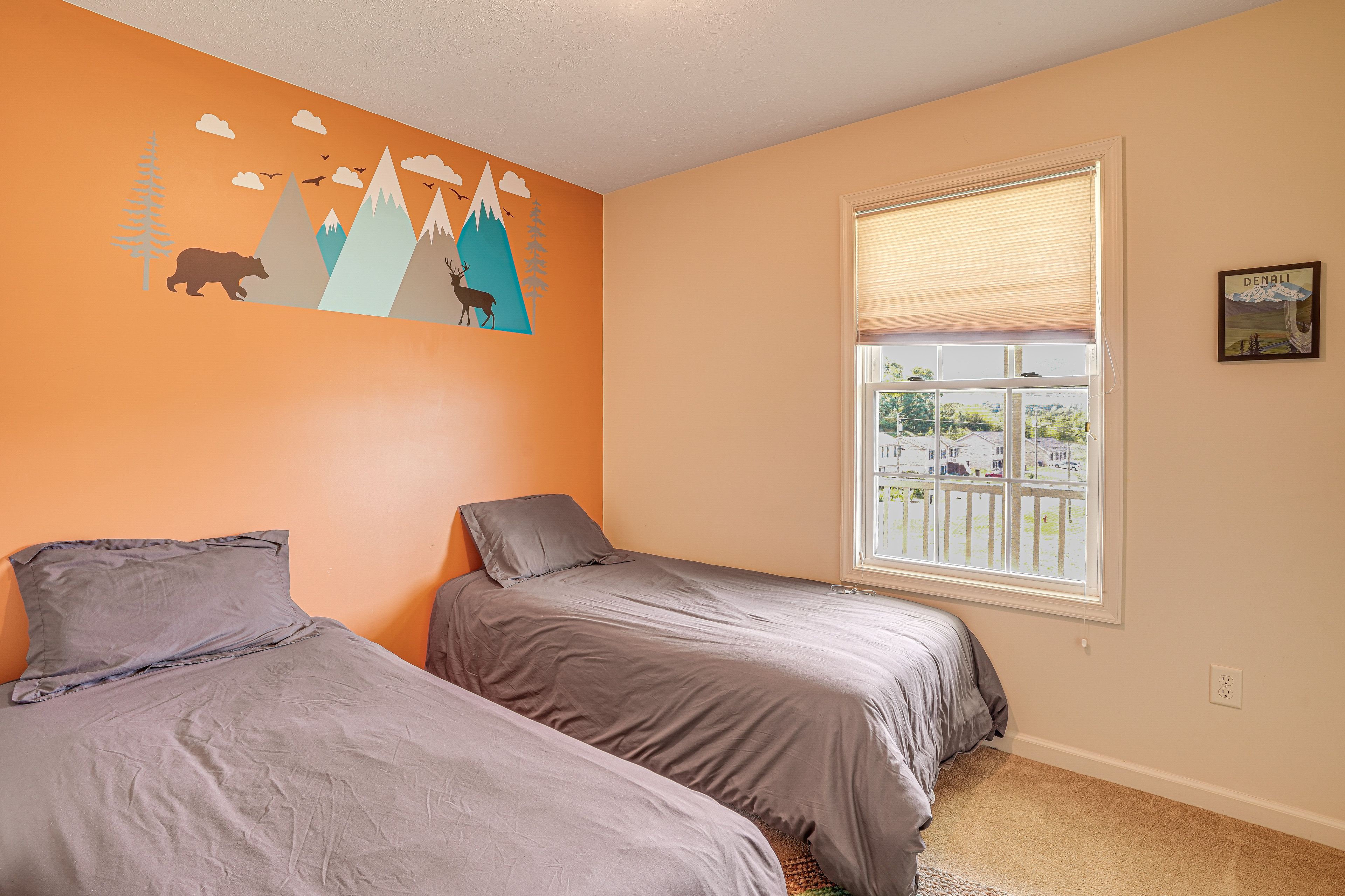 Bedroom 3 | 2 Twin Beds