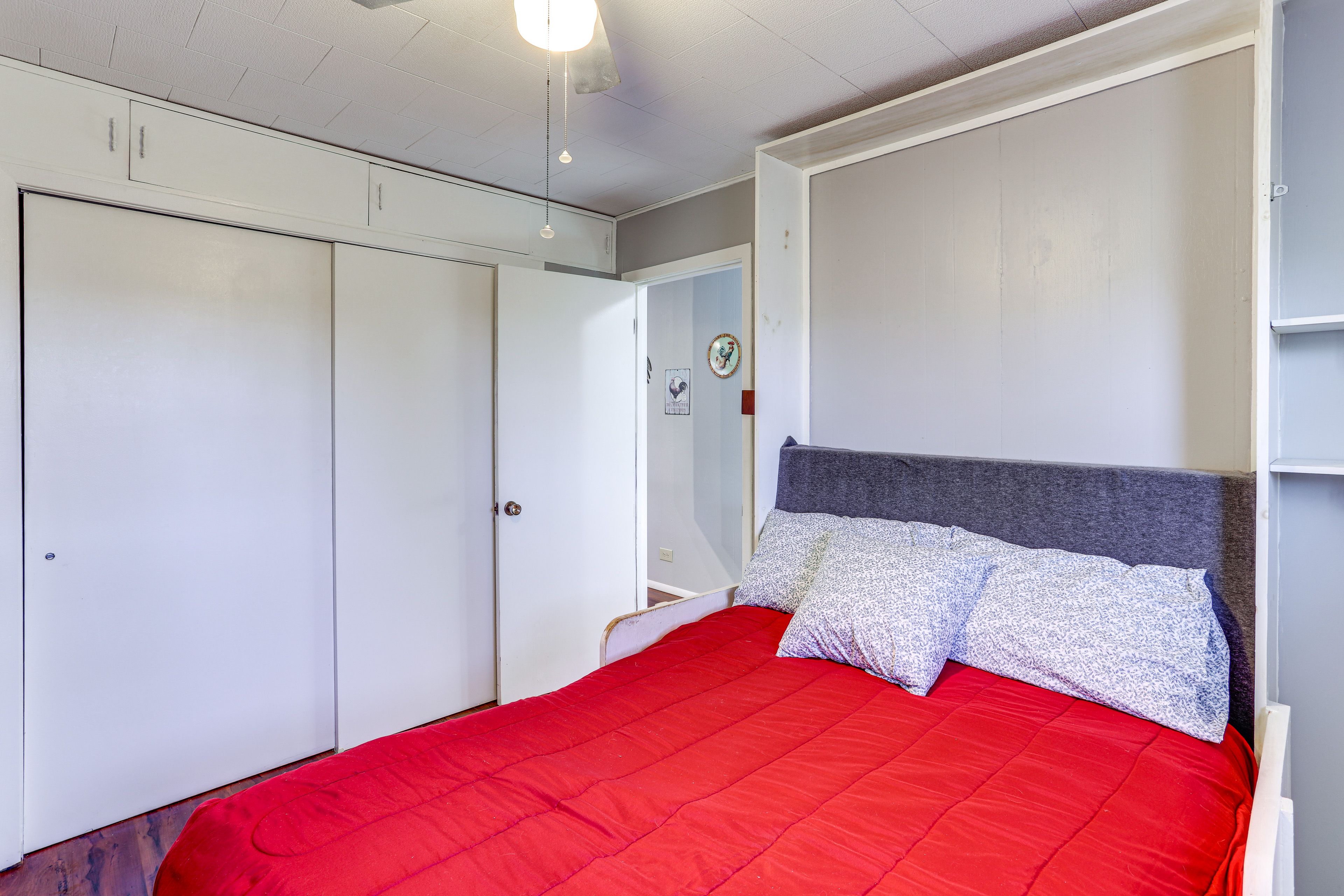 Bedroom 3 | Full Murphy Bed
