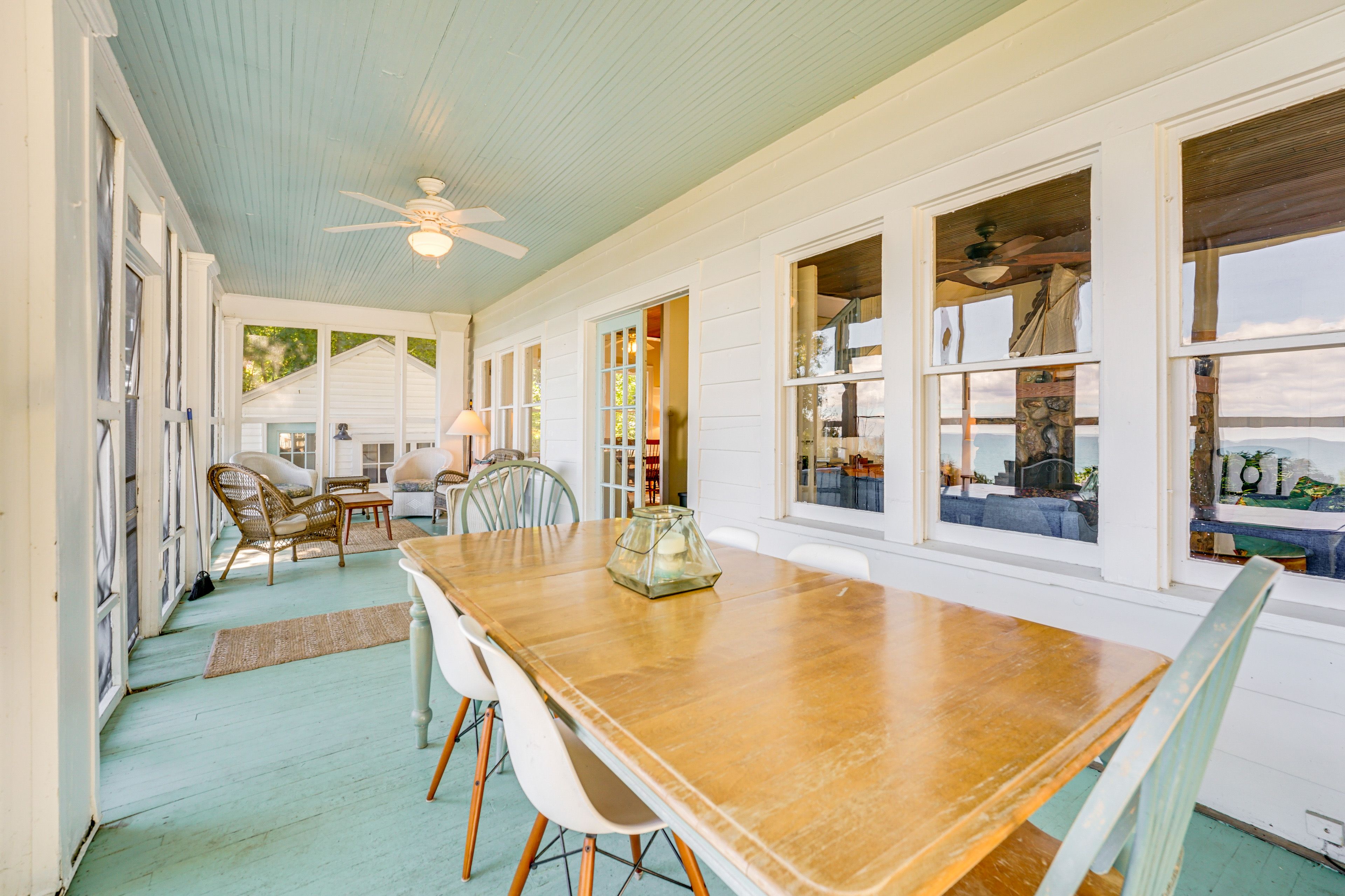 Screened Porch | Dining Area | Seating | Lake View