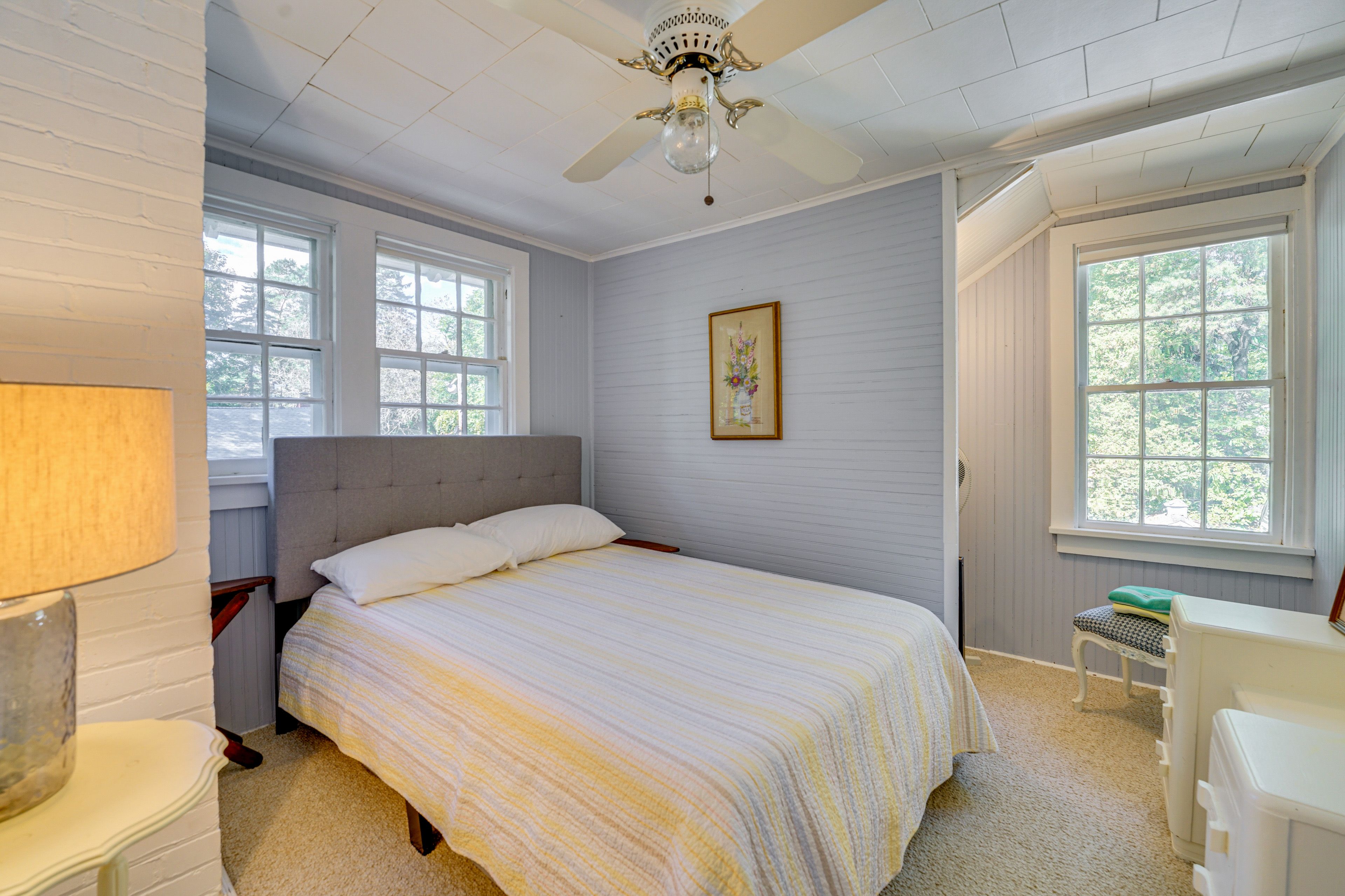 Bedroom 2 | 2nd Floor | Queen Bed