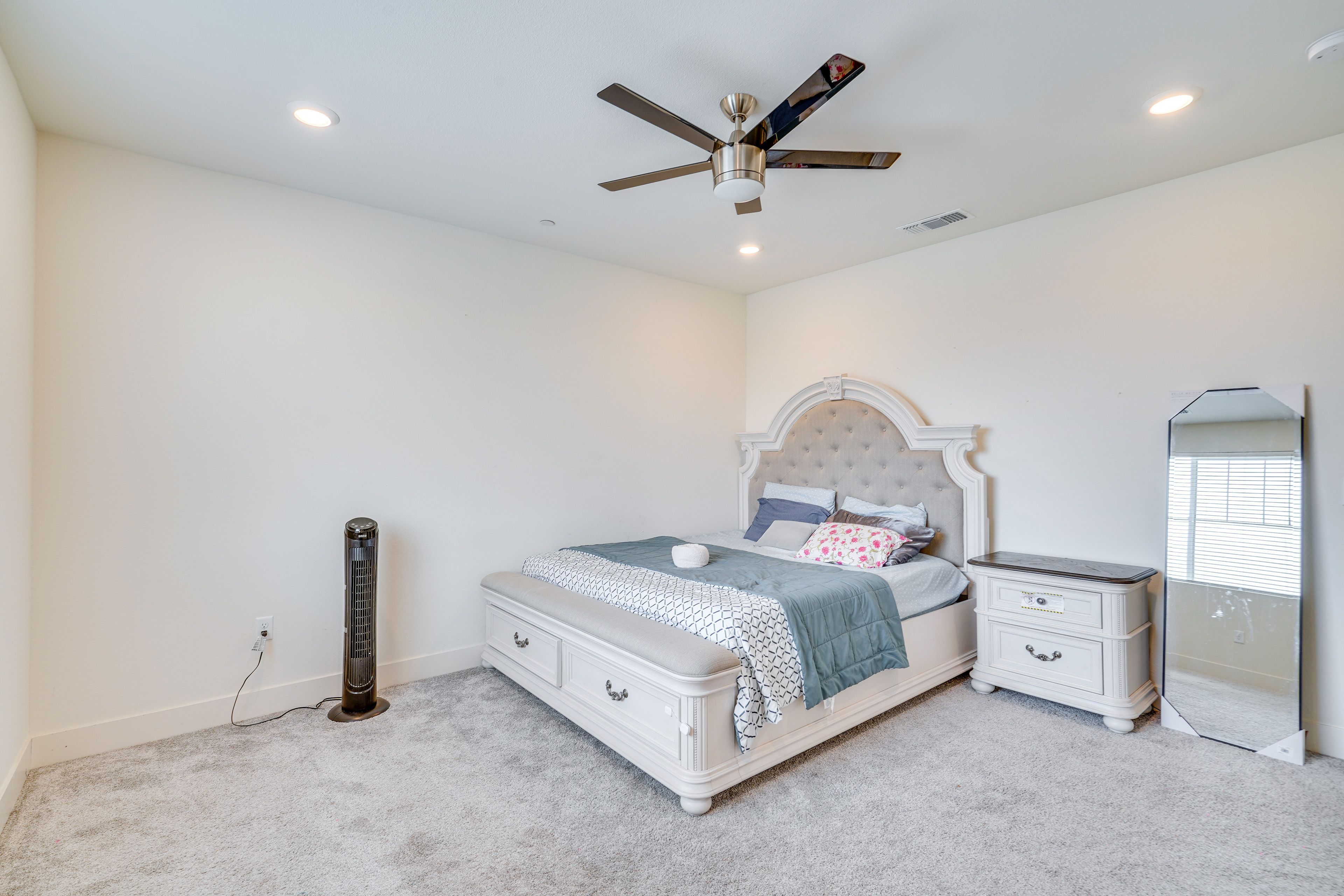 Bedroom 1 | 2nd Floor | King Bed